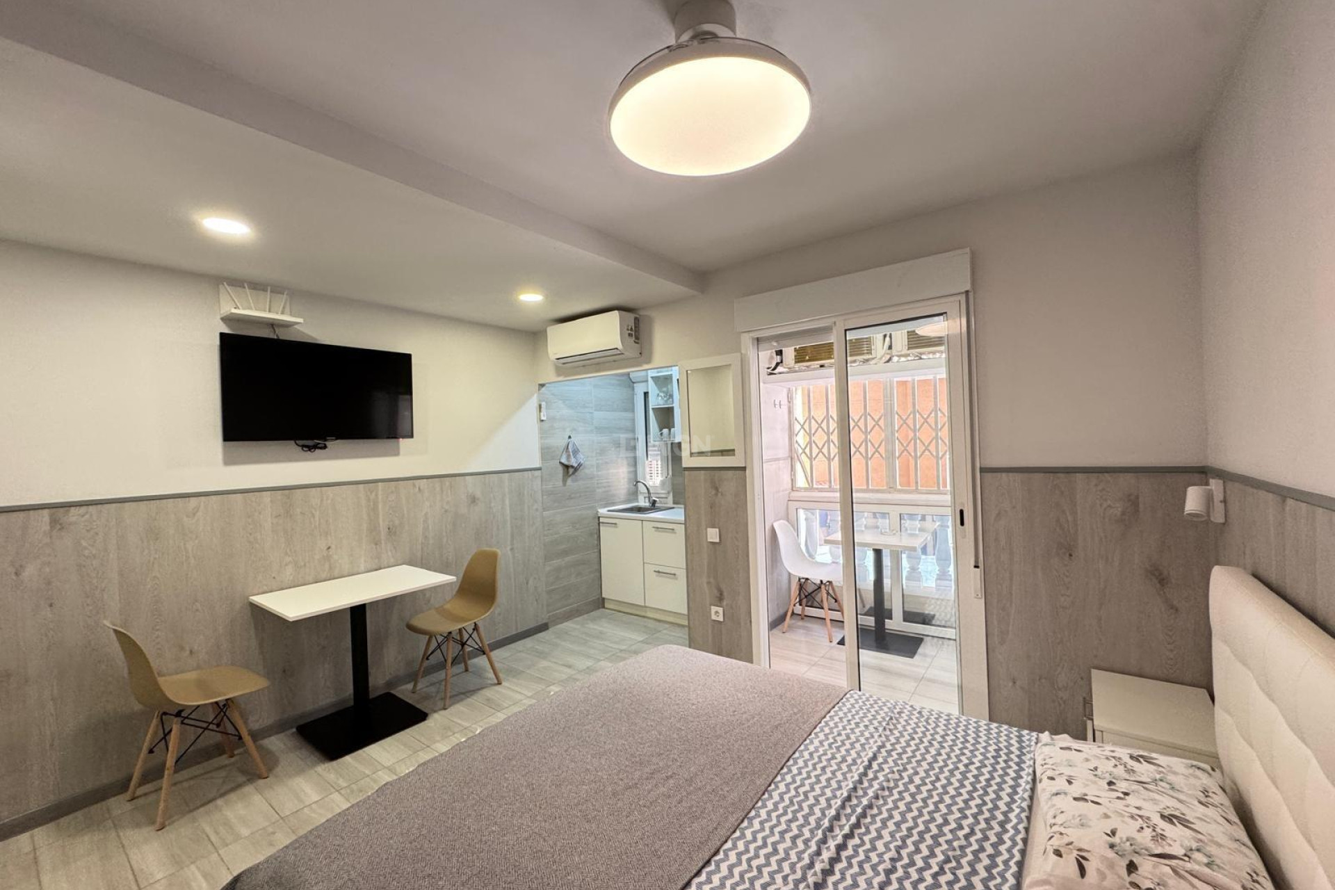Resale - Apartment / flat - Torrevieja - Playa del Cura