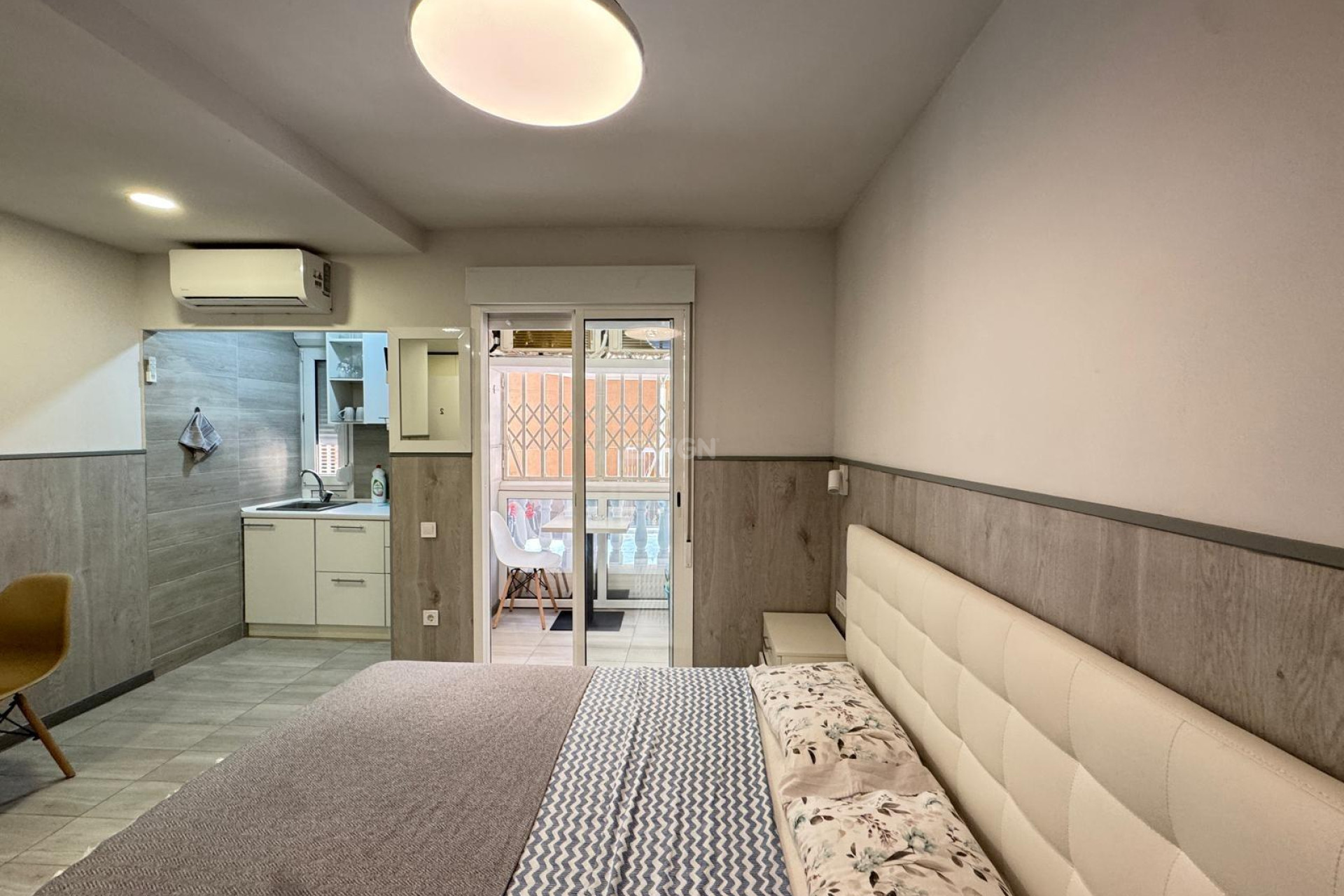 Resale - Apartment / flat - Torrevieja - Playa del Cura