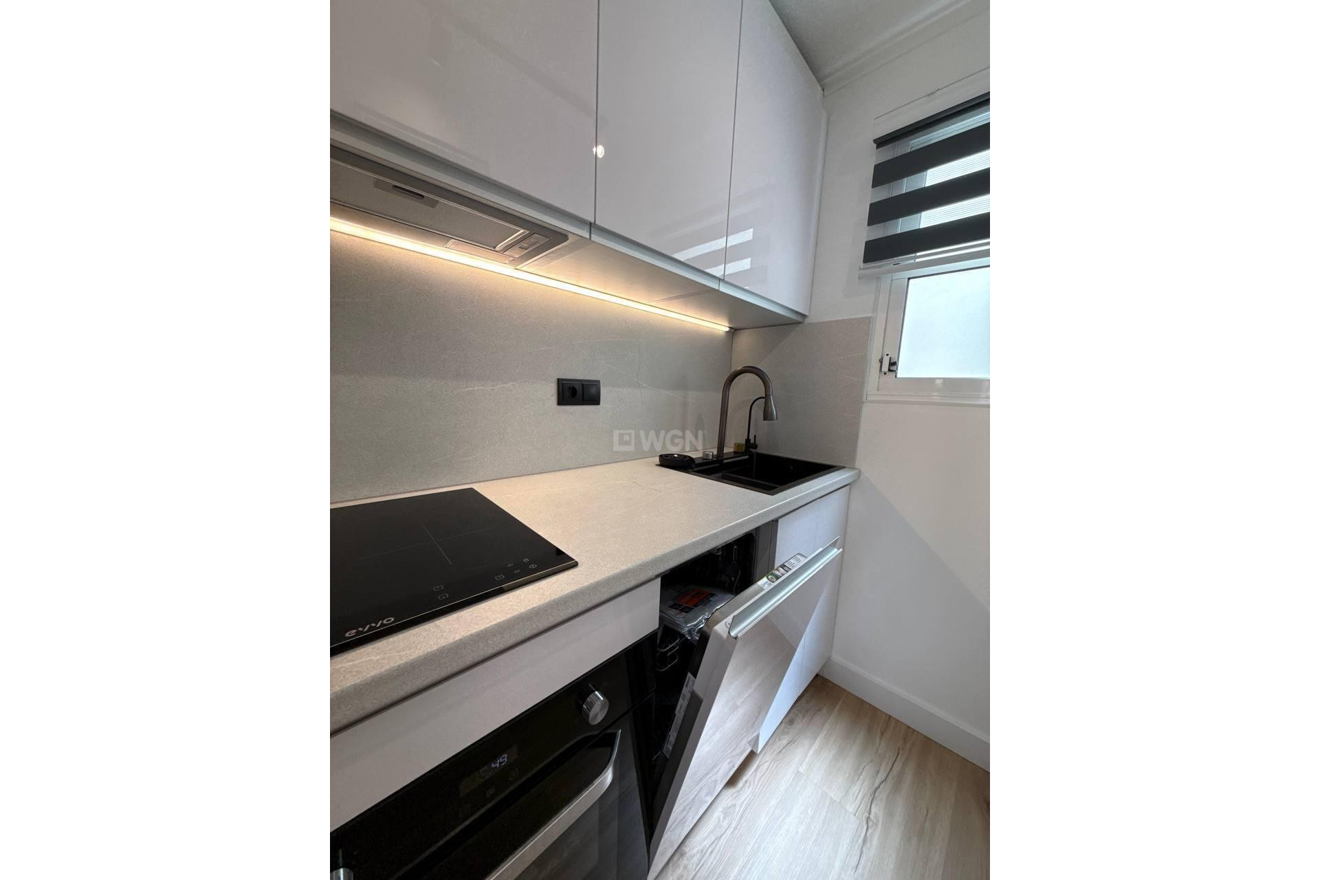 Resale - Apartment / flat - Torrevieja - Playa del Cura