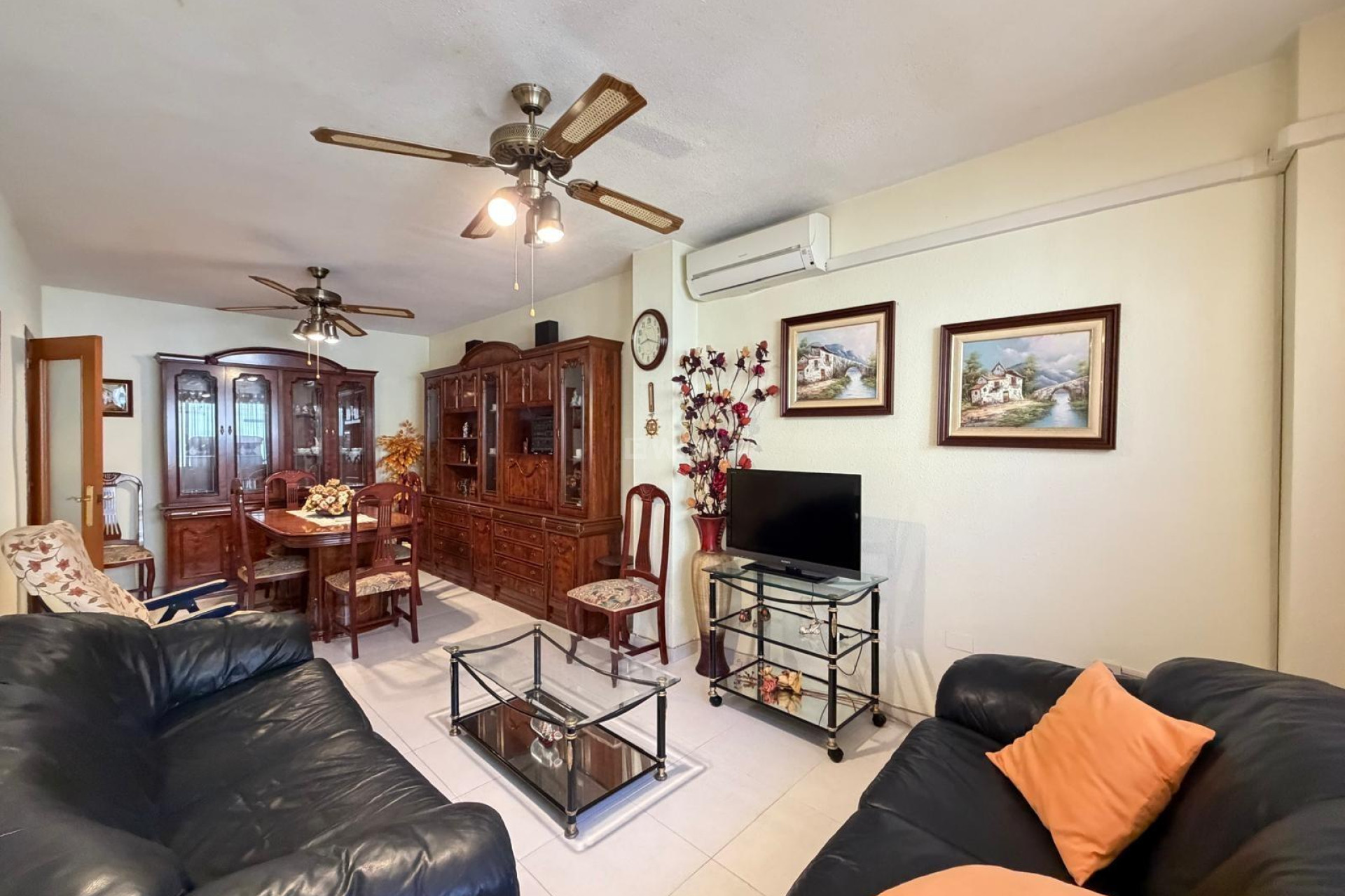 Resale - Apartment / flat - Torrevieja - Playa del Cura