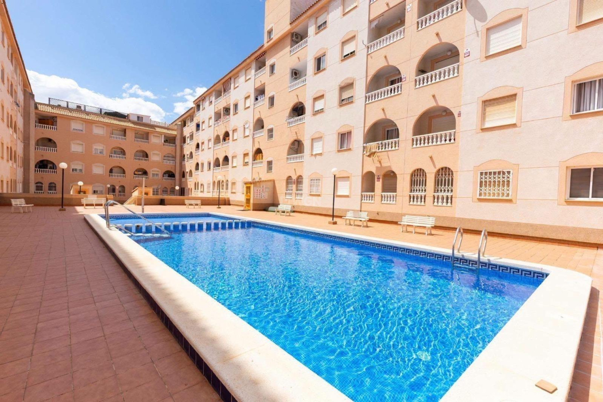Resale - Apartment / flat - Torrevieja - Playa del Cura