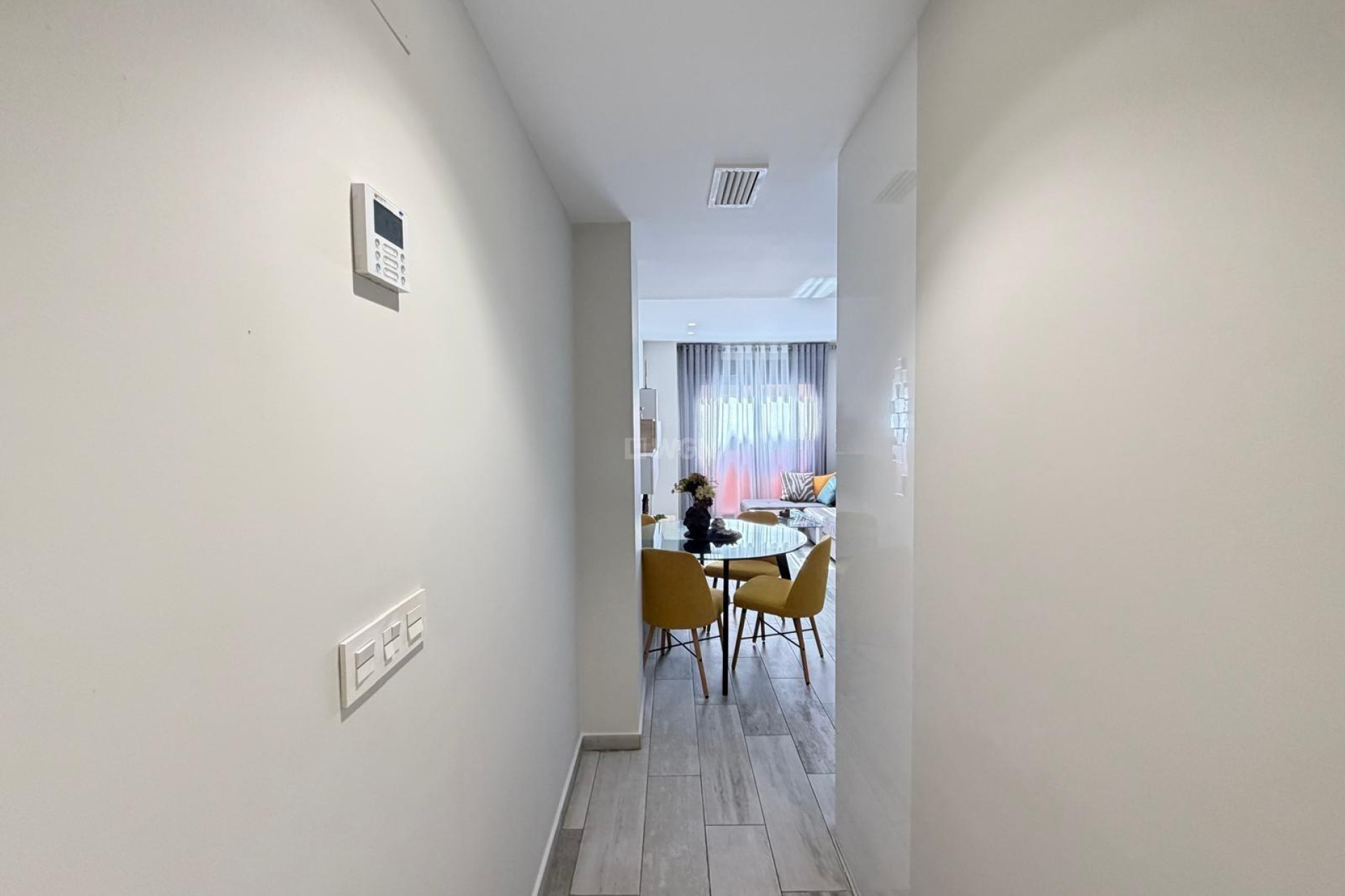 Resale - Apartment / flat - Torrevieja - Playa del Cura