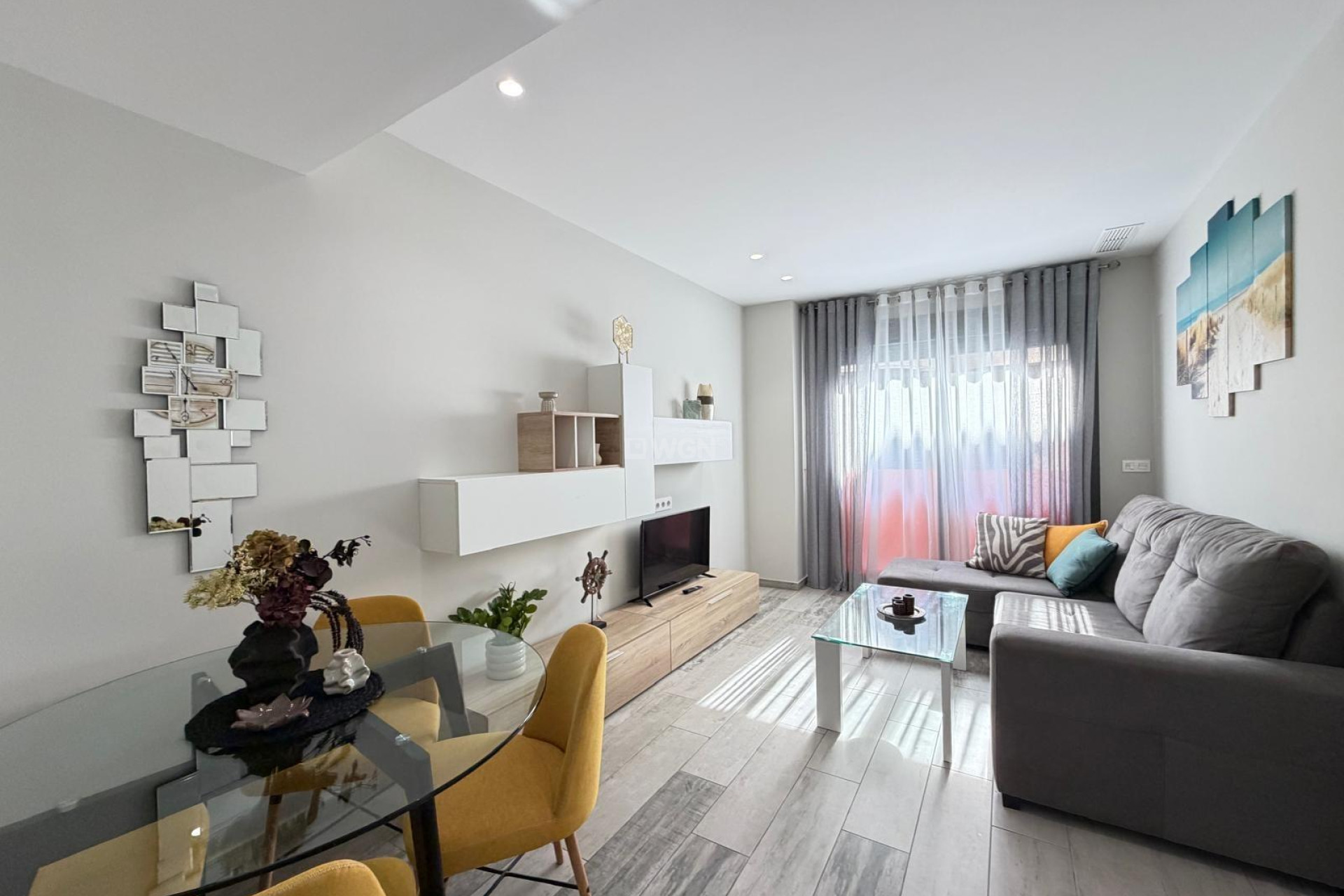Resale - Apartment / flat - Torrevieja - Playa del Cura
