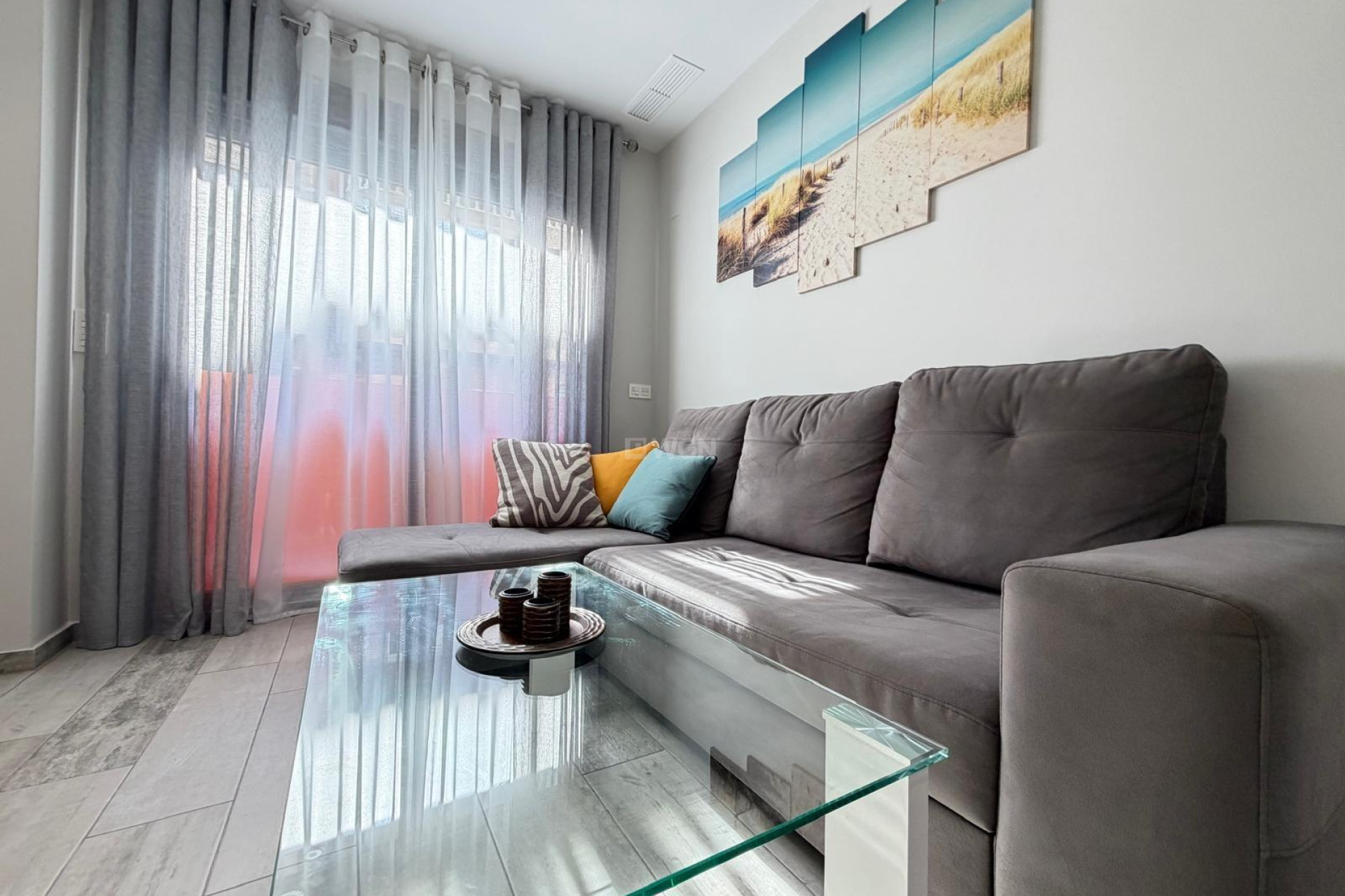 Resale - Apartment / flat - Torrevieja - Playa del Cura