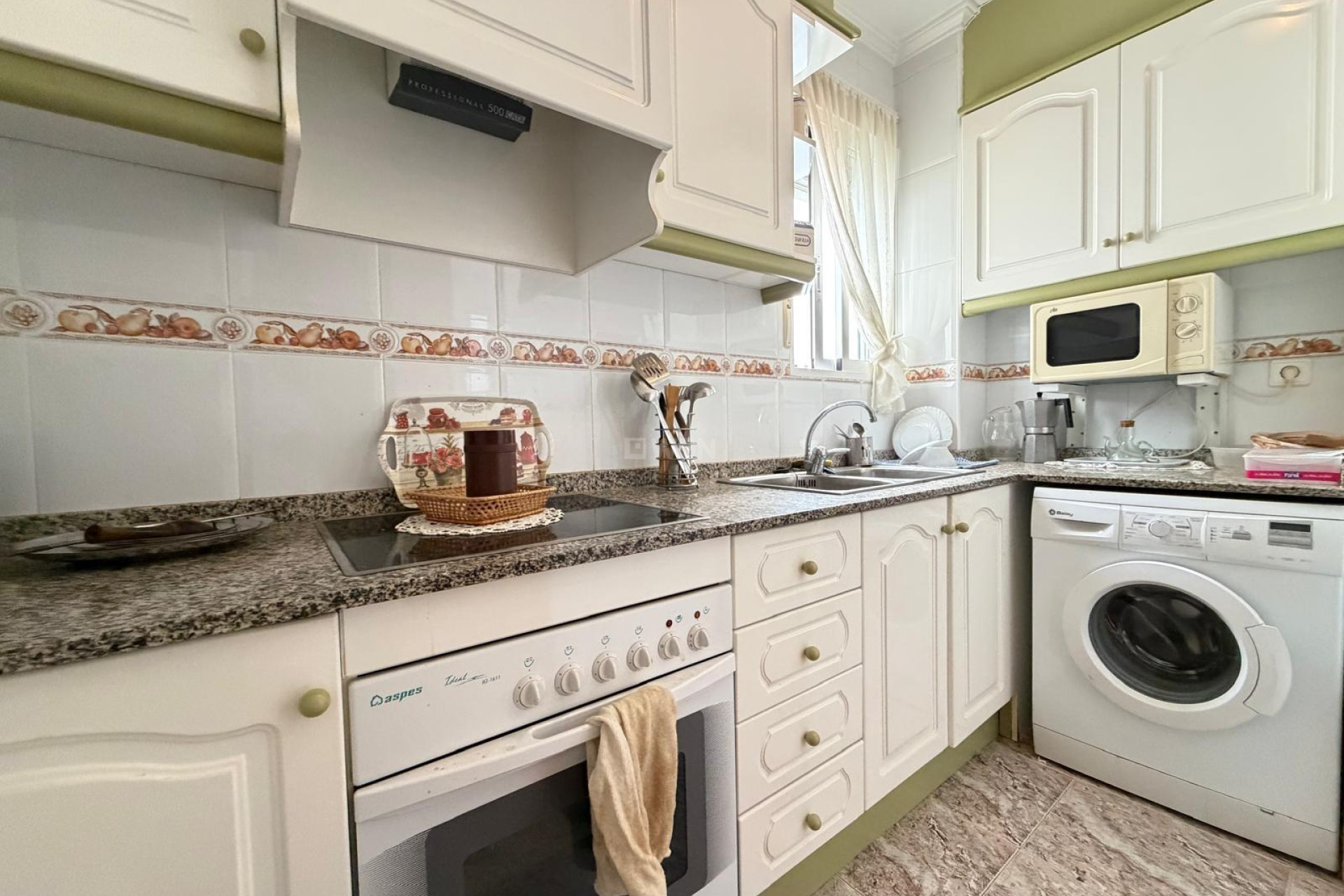 Resale - Apartment / flat - Torrevieja - Playa del Cura
