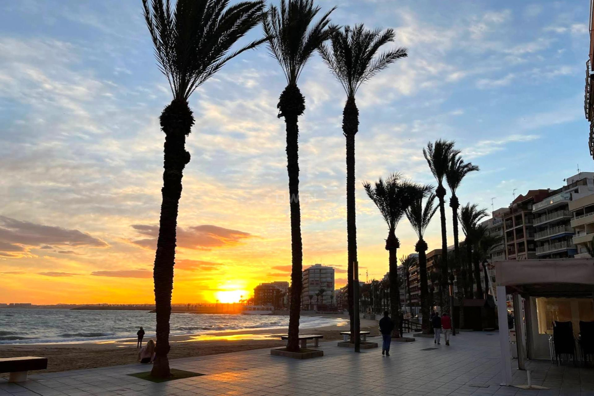 Resale - Apartment / flat - Torrevieja - Playa del Cura