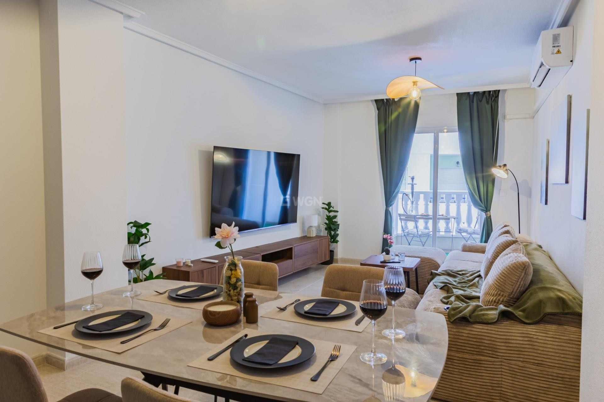 Resale - Apartment / flat - Torrevieja - Playa del Cura
