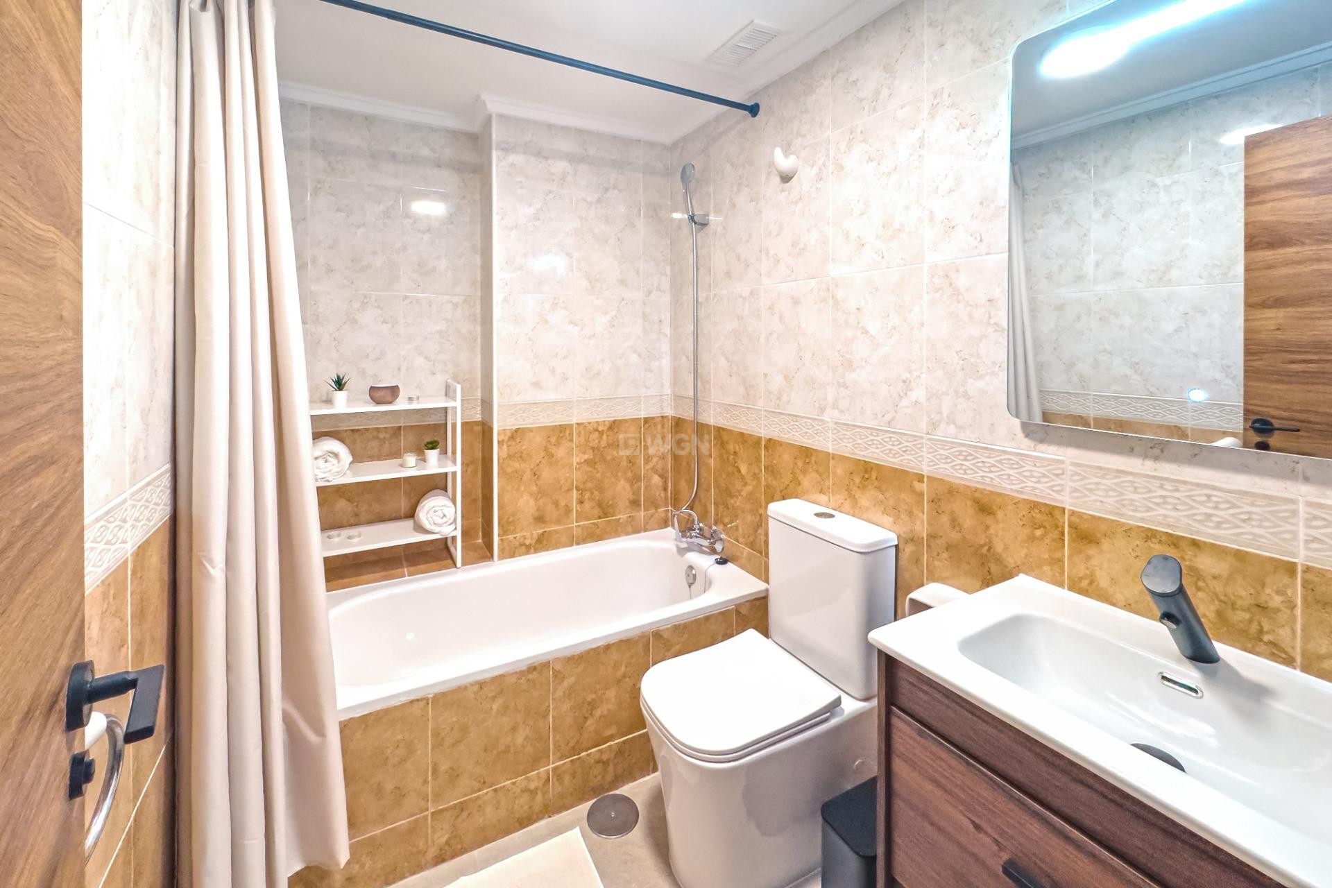 Resale - Apartment / flat - Torrevieja - Playa del Cura