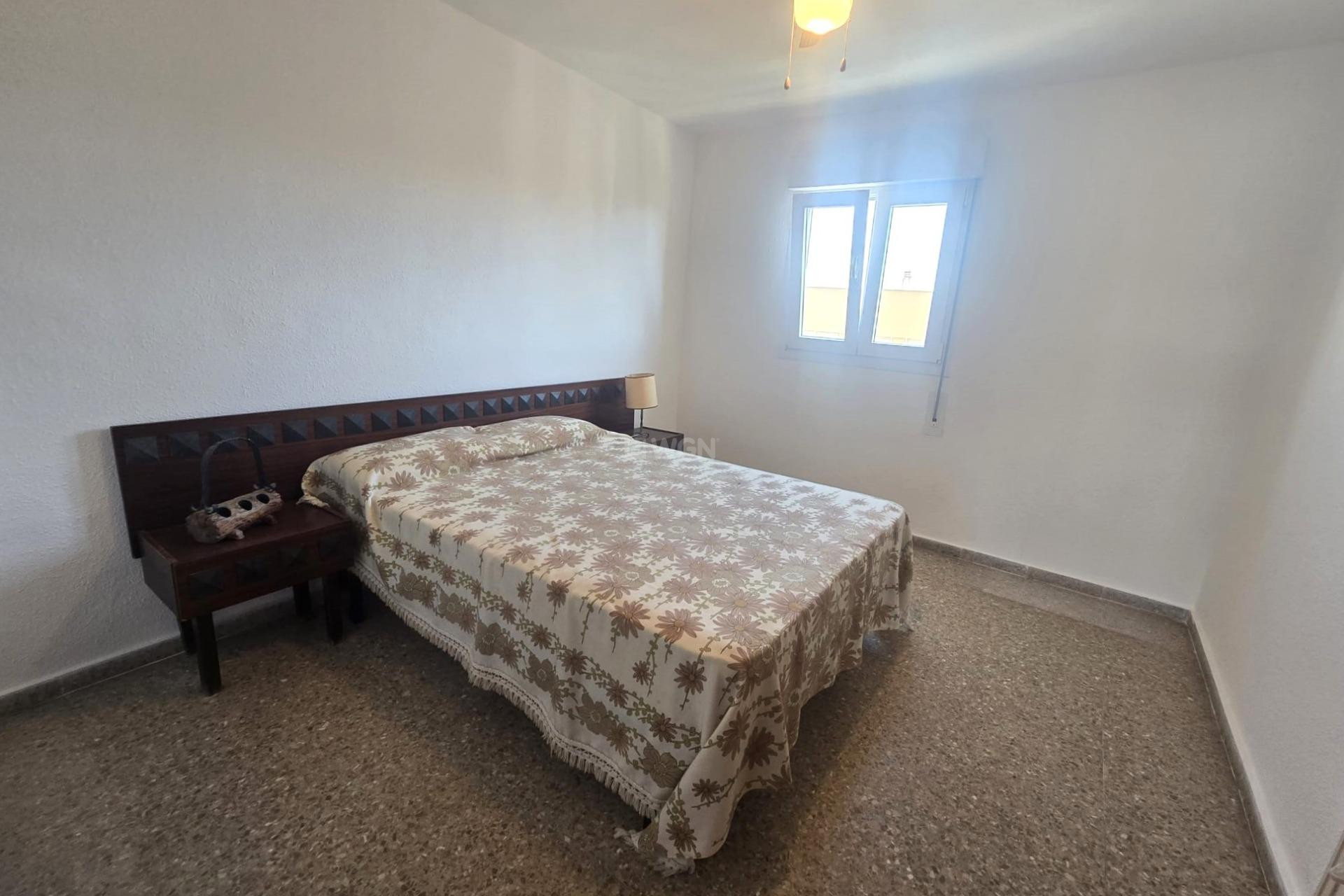 Resale - Apartment / flat - Torrevieja - Puerto Deportivo Marina Salinas