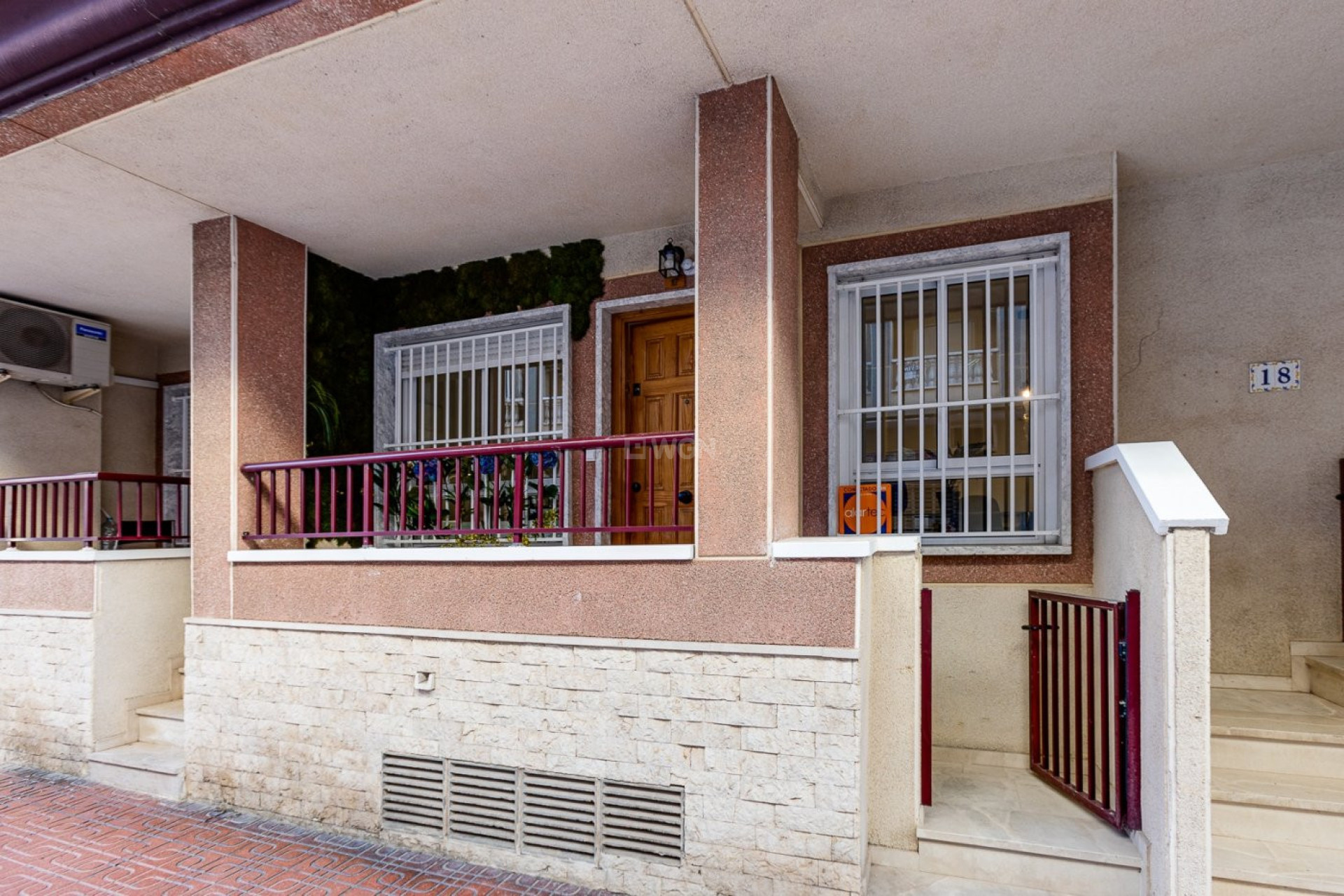 Resale - Apartment / flat - Torrevieja - Puerto