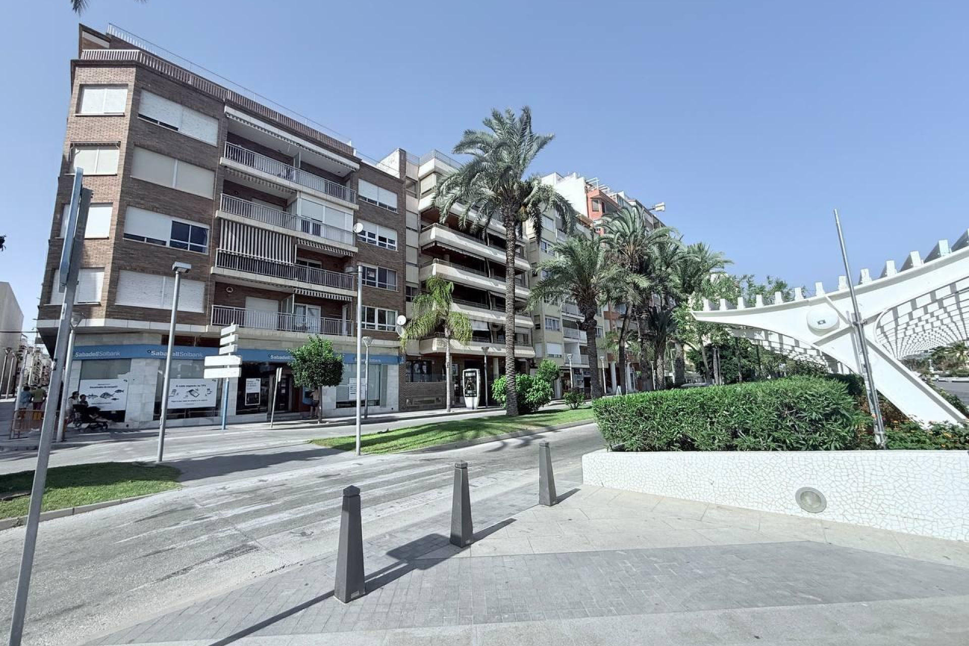 Resale - Apartment / flat - Torrevieja - Puerto
