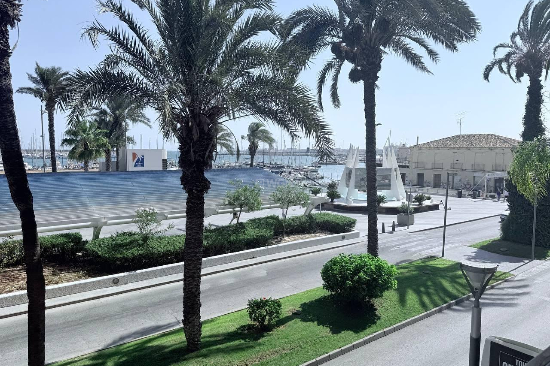 Resale - Apartment / flat - Torrevieja - Puerto