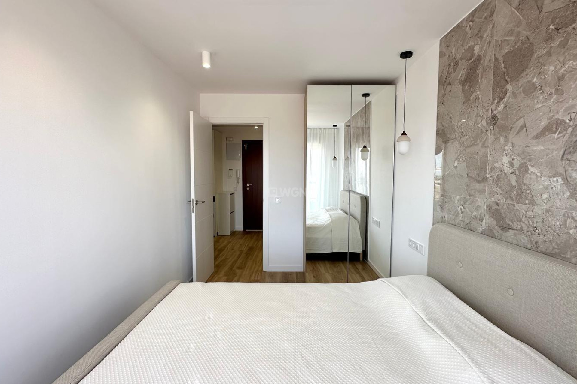 Resale - Apartment / flat - Torrevieja - Punta Prima