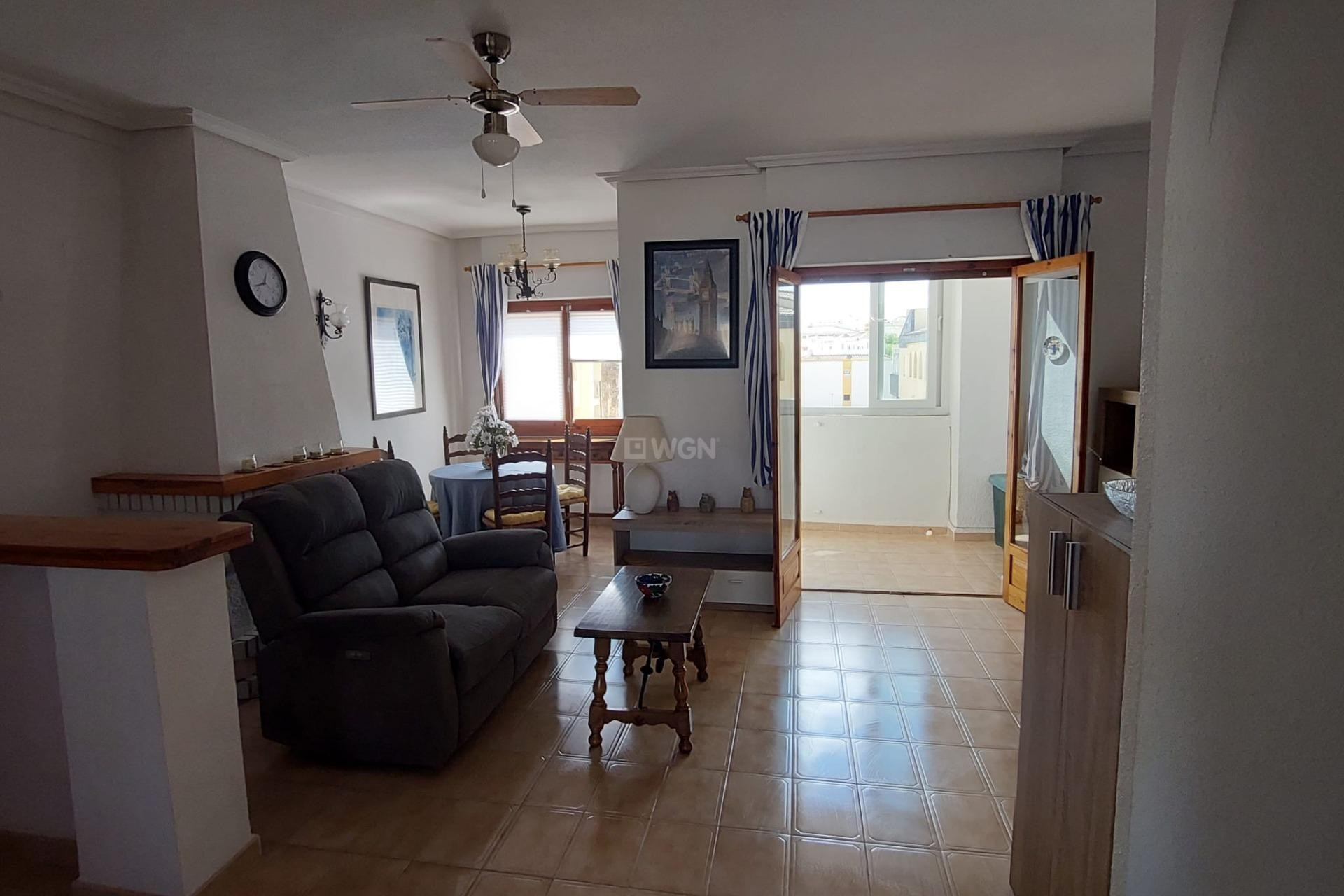 Resale - Apartment / flat - Torrevieja - Punta Prima