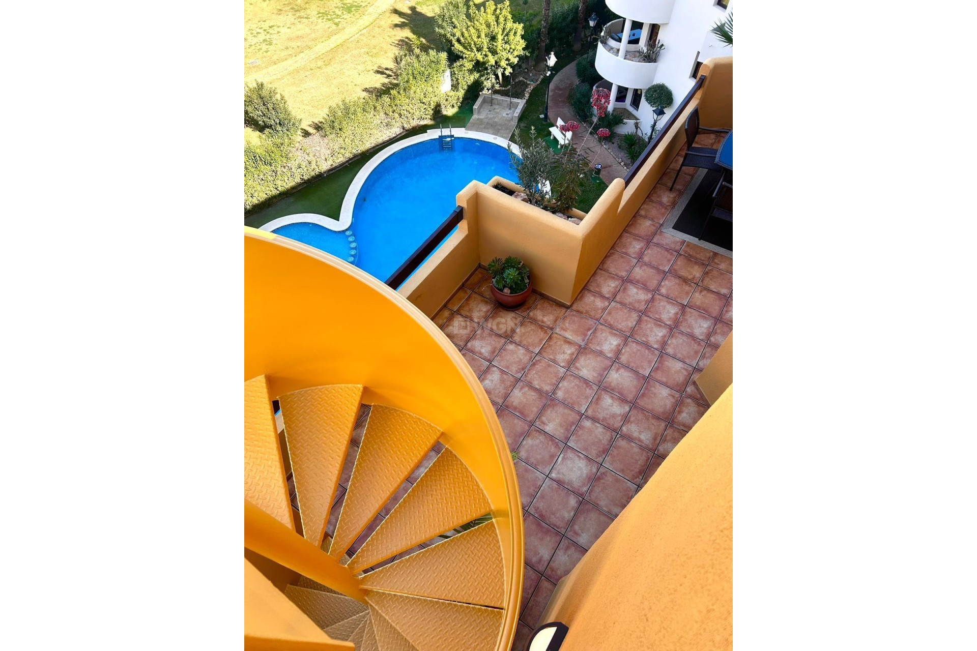 Resale - Apartment / flat - Torrevieja - Punta Prima