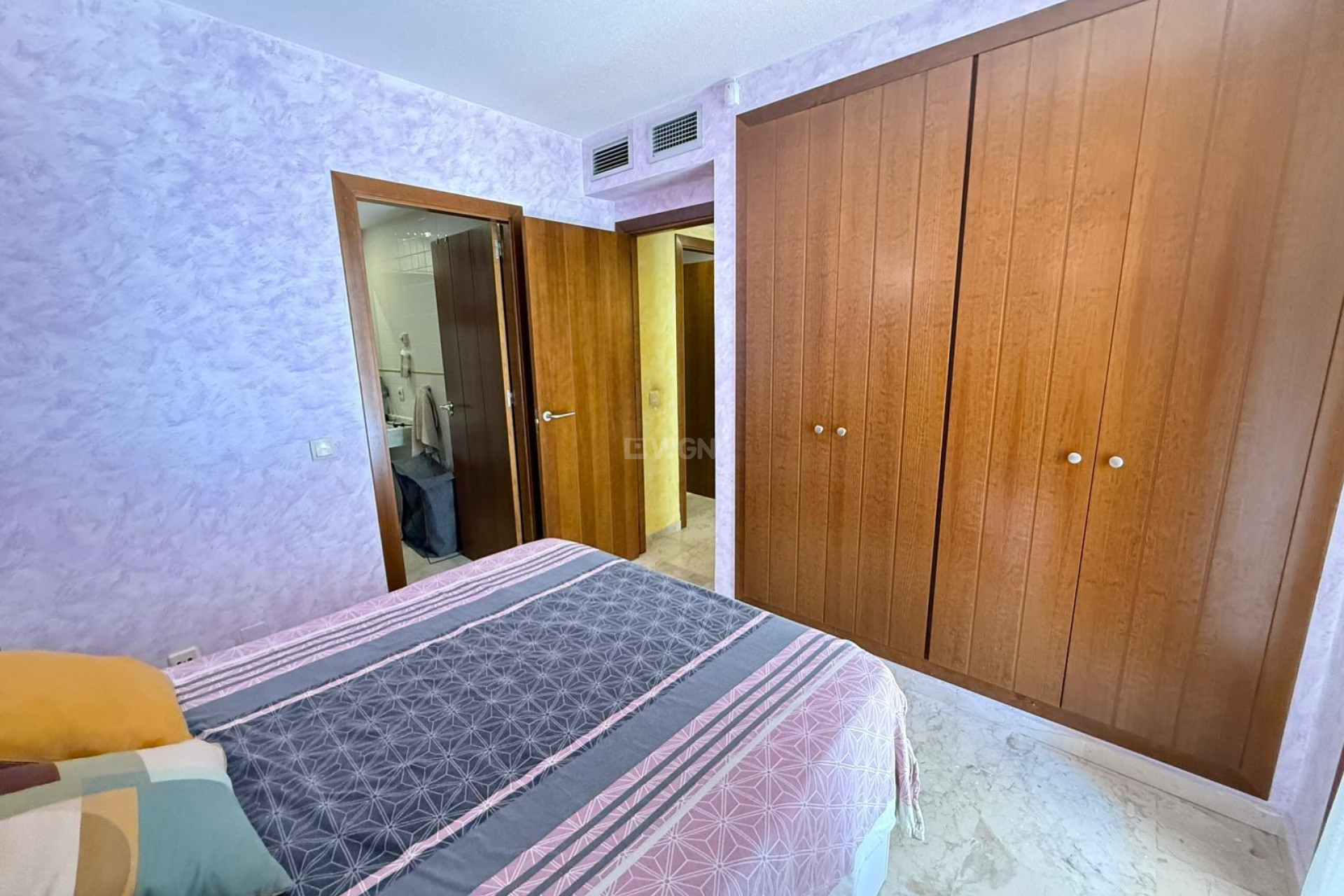 Resale - Apartment / flat - Torrevieja - Punta Prima