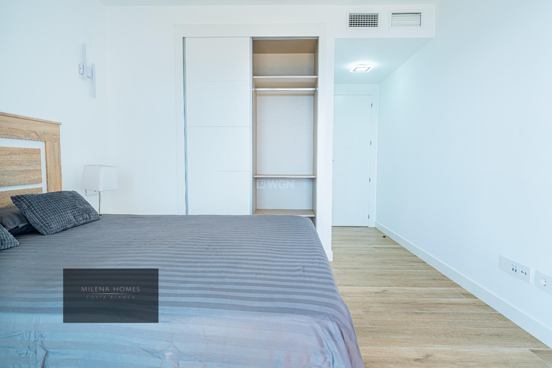 Resale - Apartment / flat - Torrevieja - Punta Prima