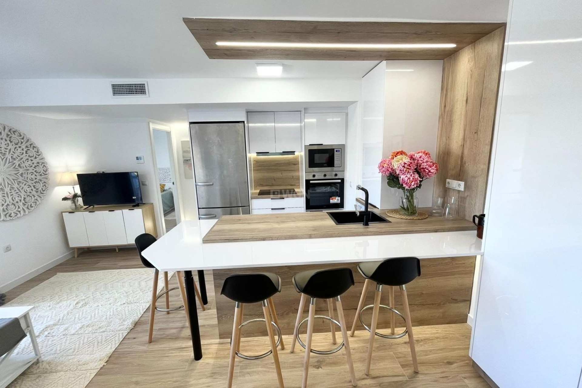 Resale - Apartment / flat - Torrevieja - Punta Prima