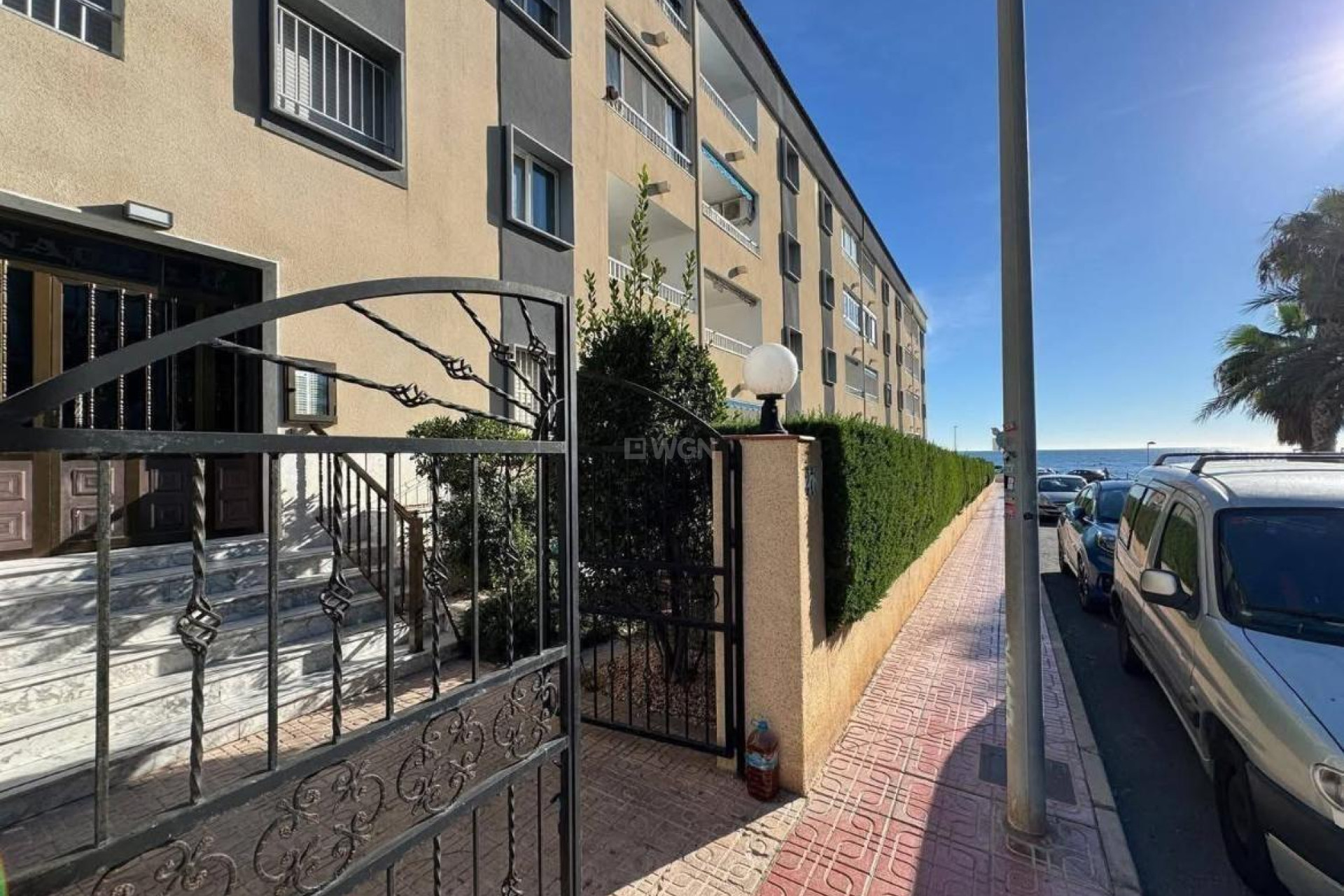 Resale - Apartment / flat - Torrevieja - Punta Prima