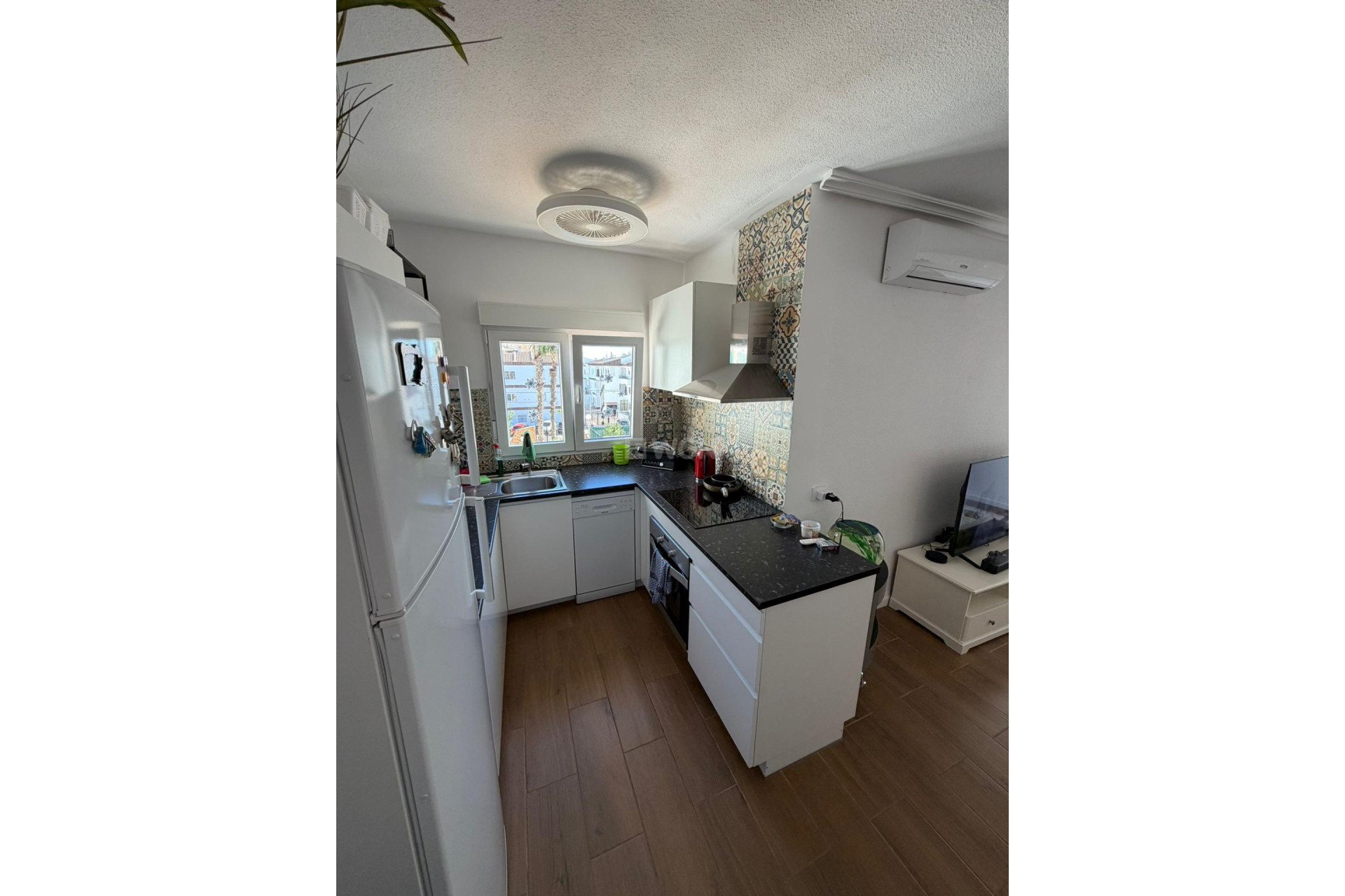 Resale - Apartment / flat - Torrevieja - Punta Prima