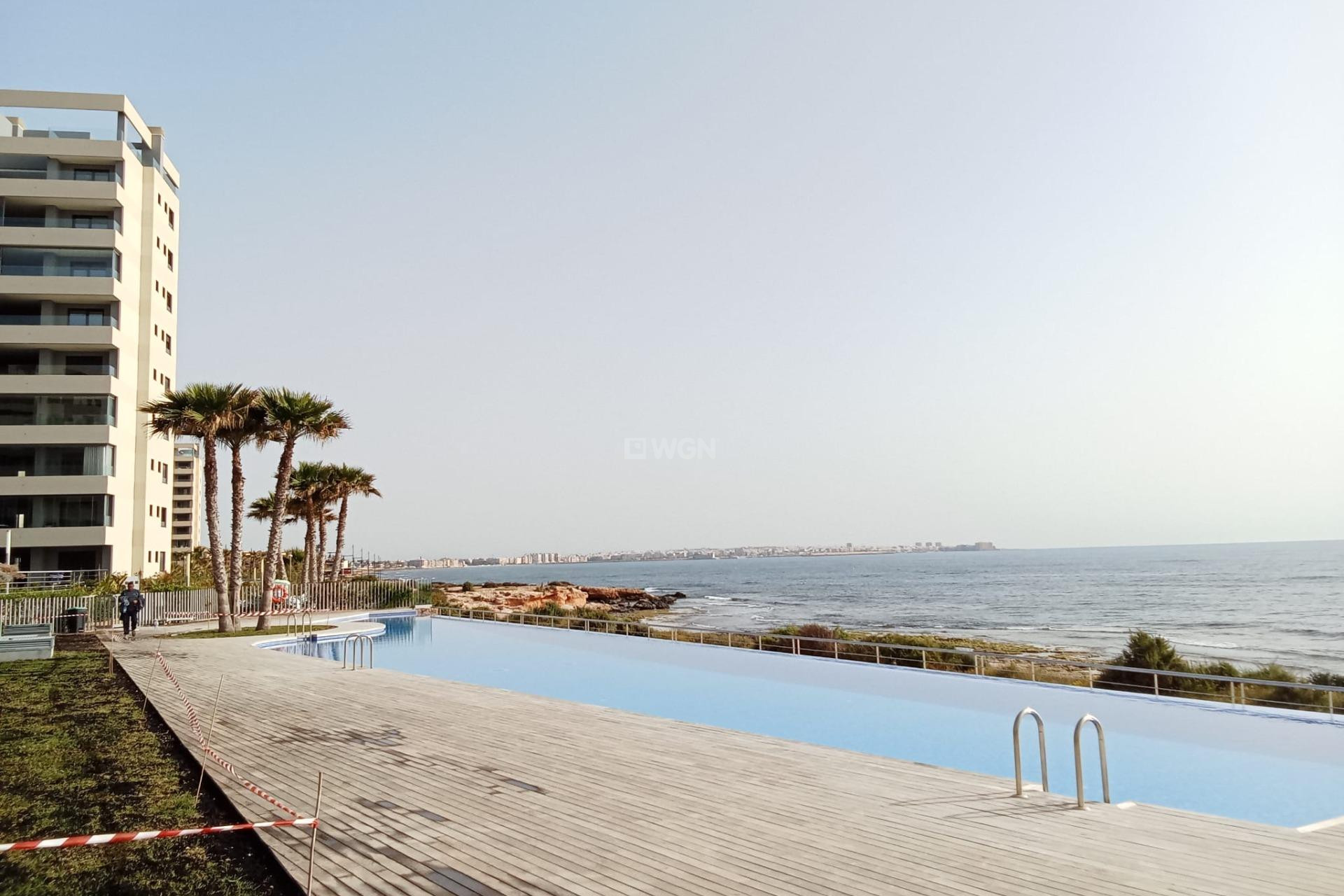 Resale - Apartment / flat - Torrevieja - Punta Prima