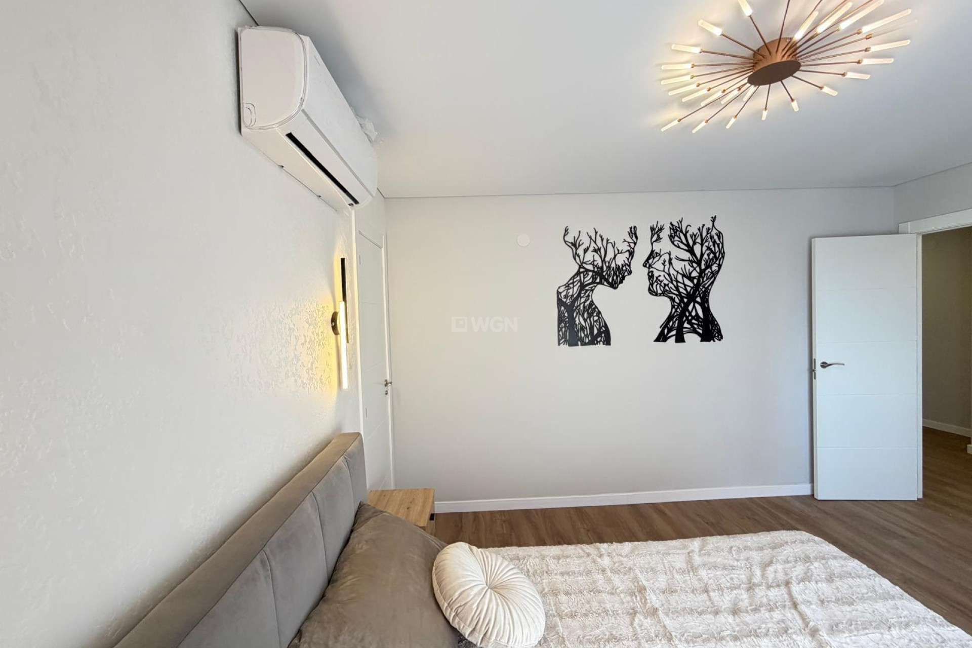 Resale - Apartment / flat - Torrevieja - Punta Prima