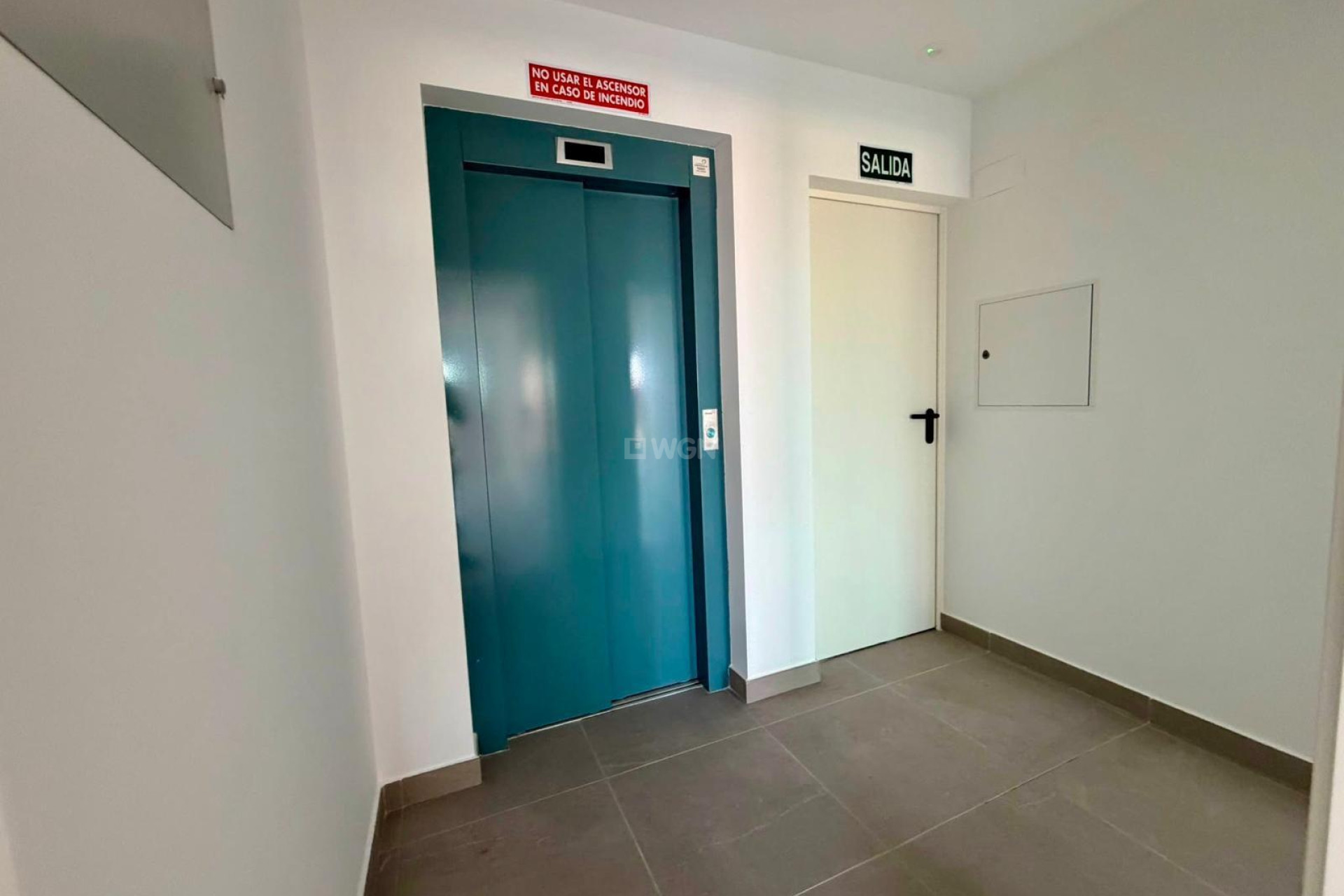 Resale - Apartment / flat - Torrevieja - Punta Prima