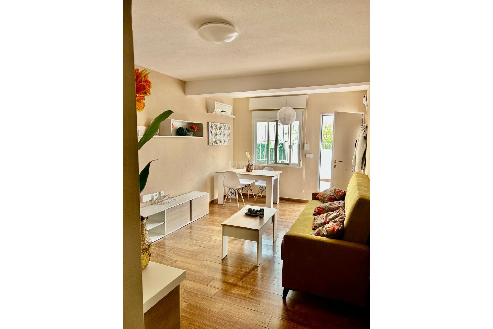Resale - Apartment / flat - Torrevieja - Sector 25