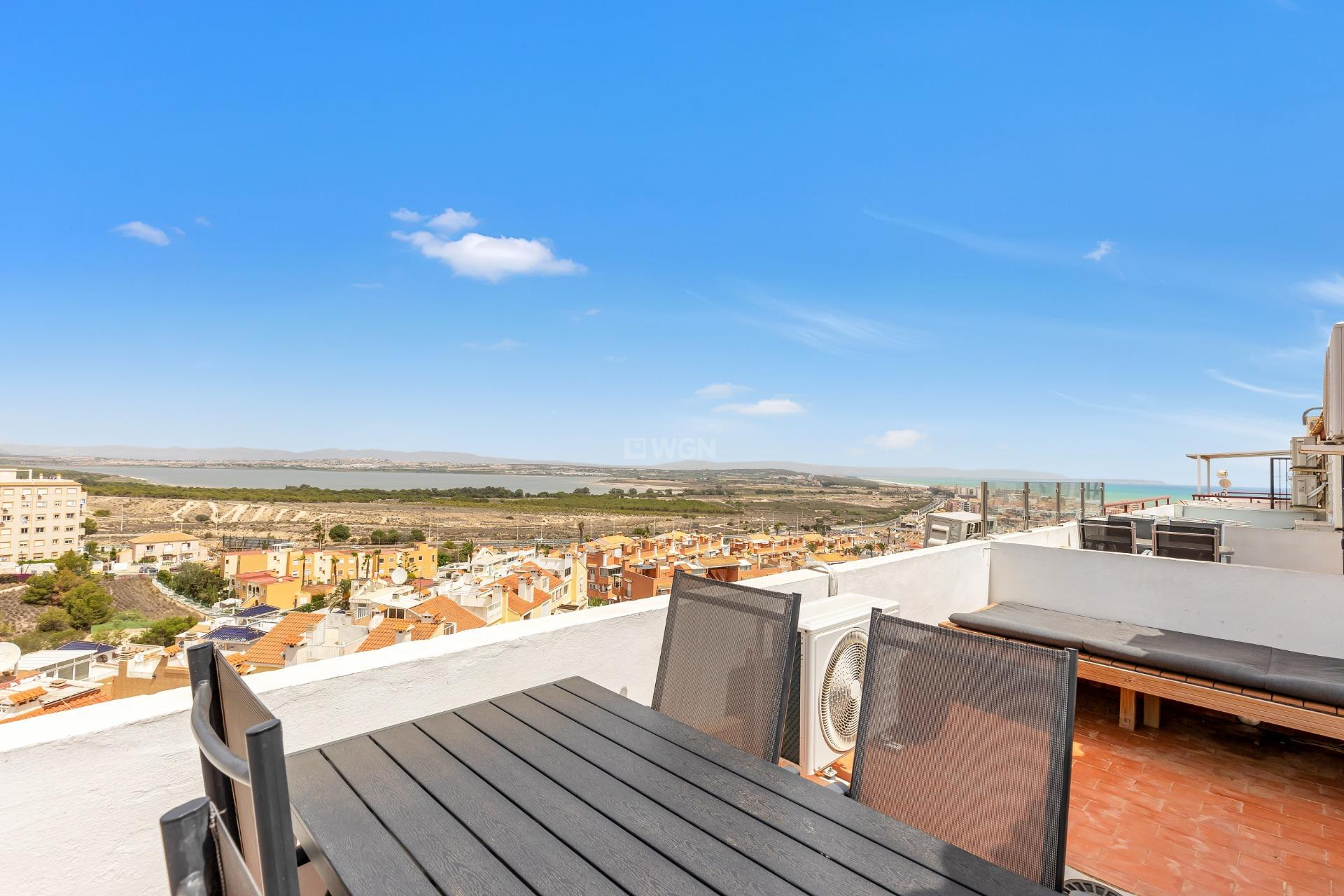 Resale - Apartment / flat - Torrevieja - Torre La Mata