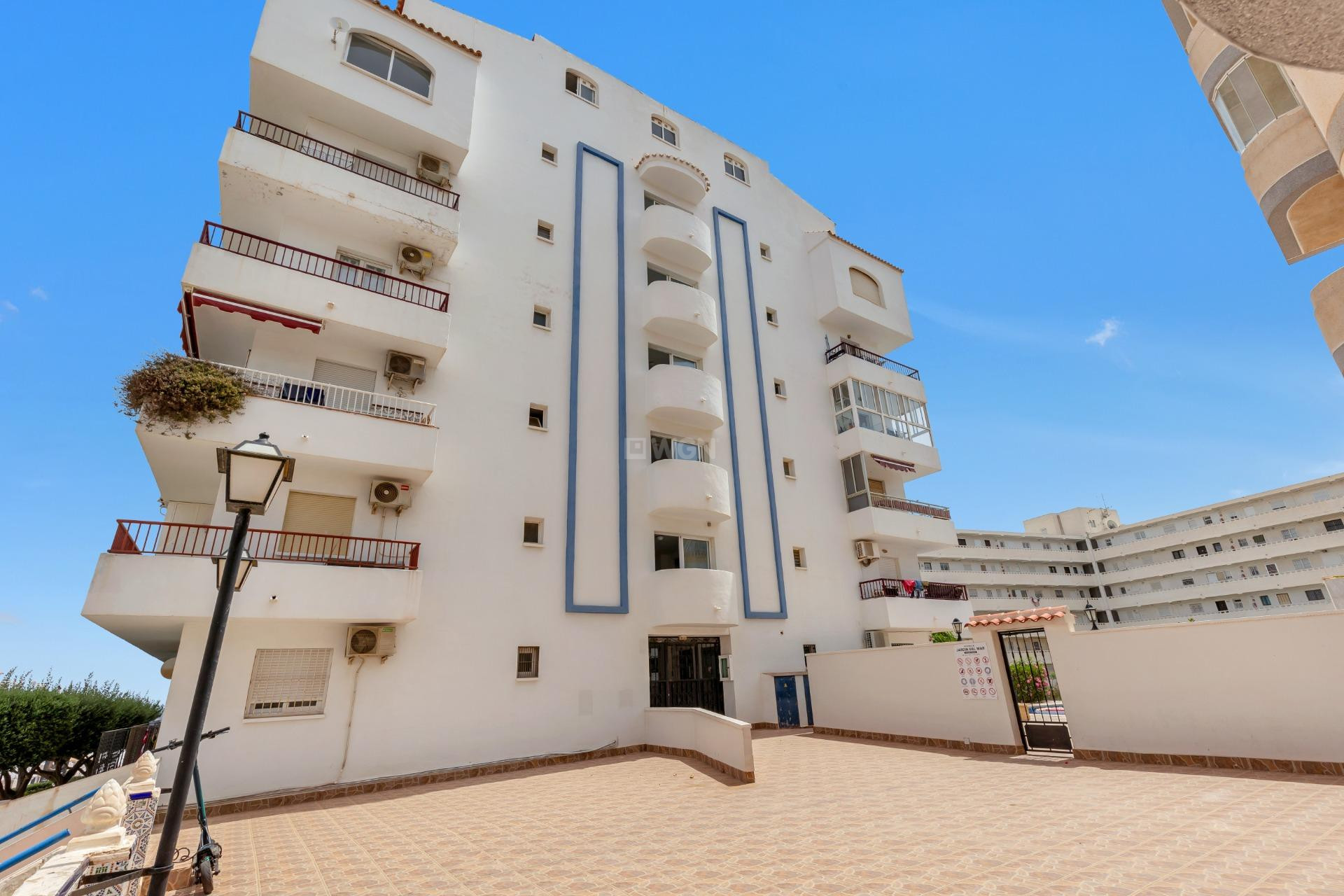 Resale - Apartment / flat - Torrevieja - Torre La Mata