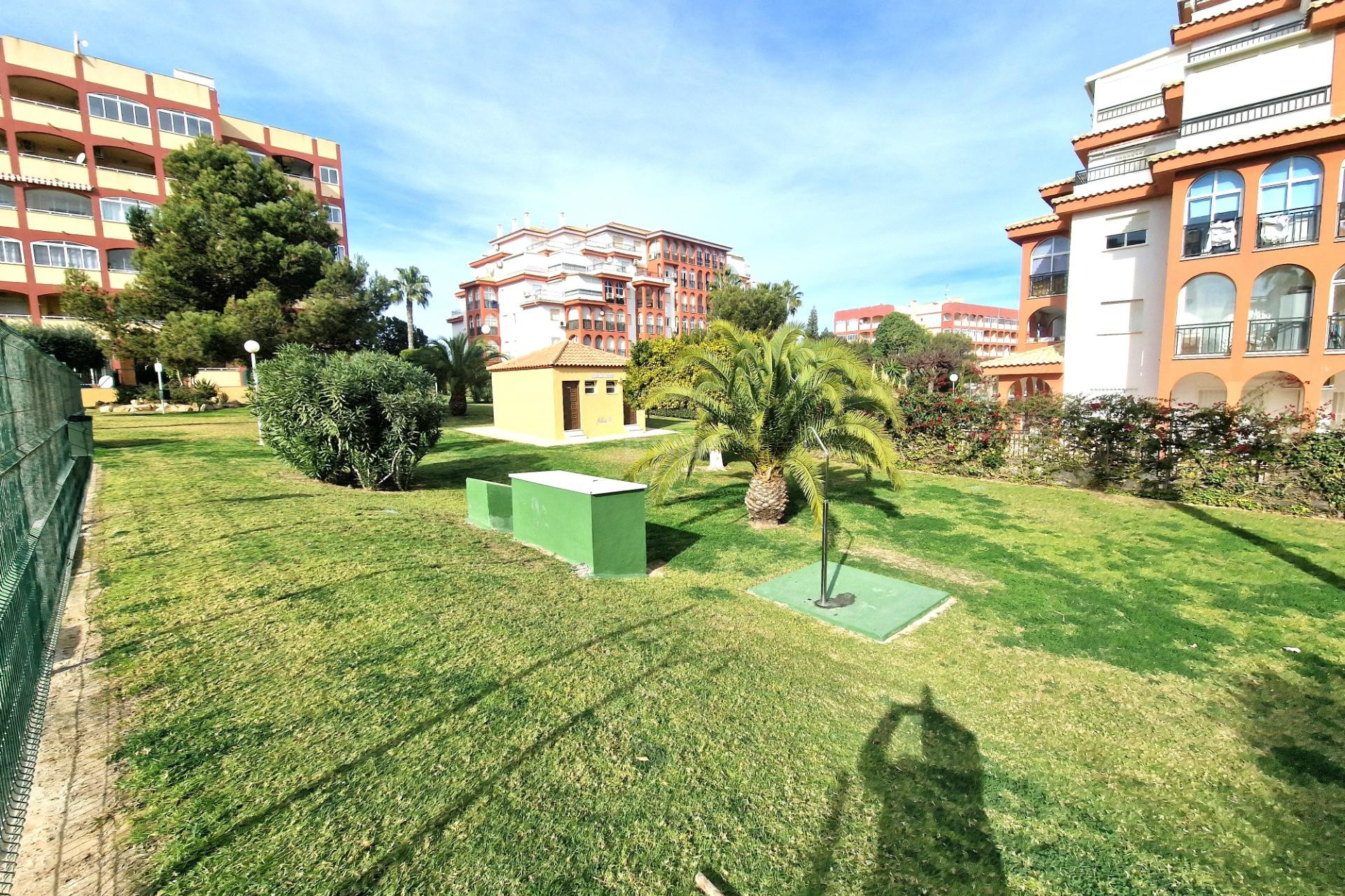 Resale - Apartment / flat - Torrevieja - Torreblanca