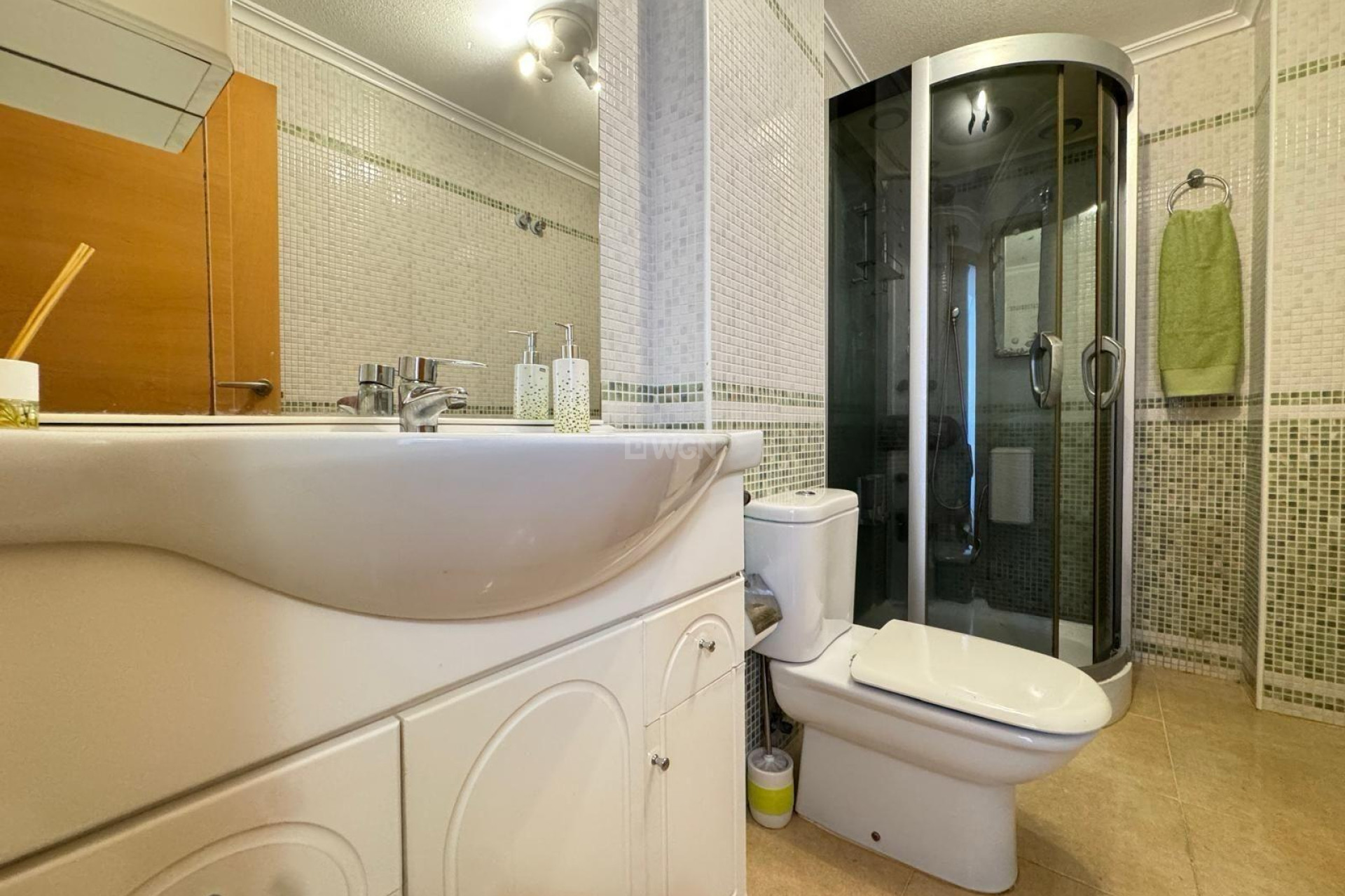 Resale - Apartment / flat - Torrevieja