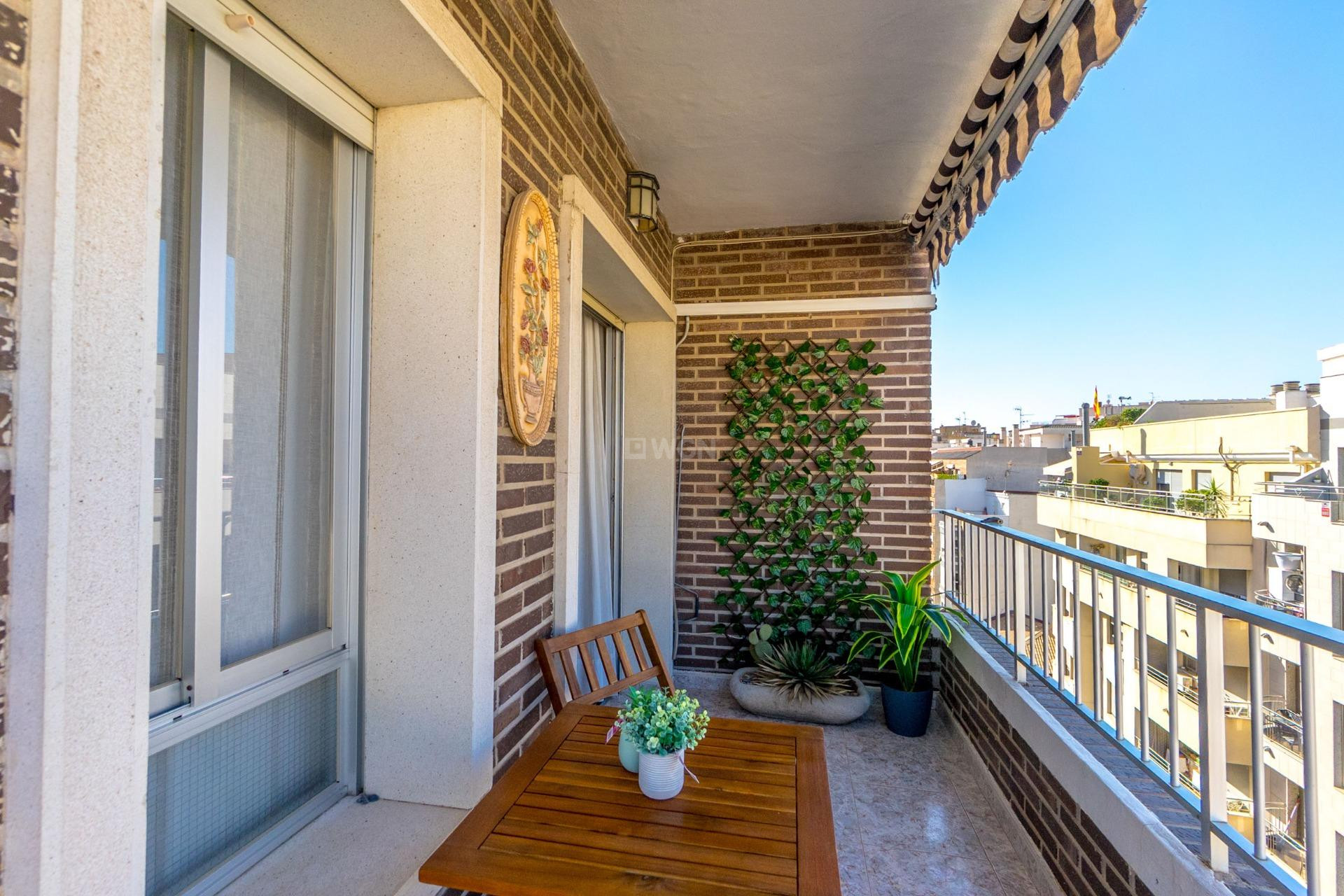 Resale - Apartment / flat - Torrevieja