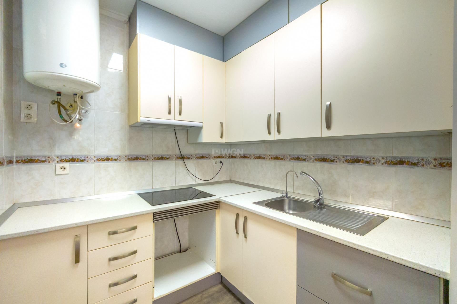 Resale - Apartment / flat - Torrevieja