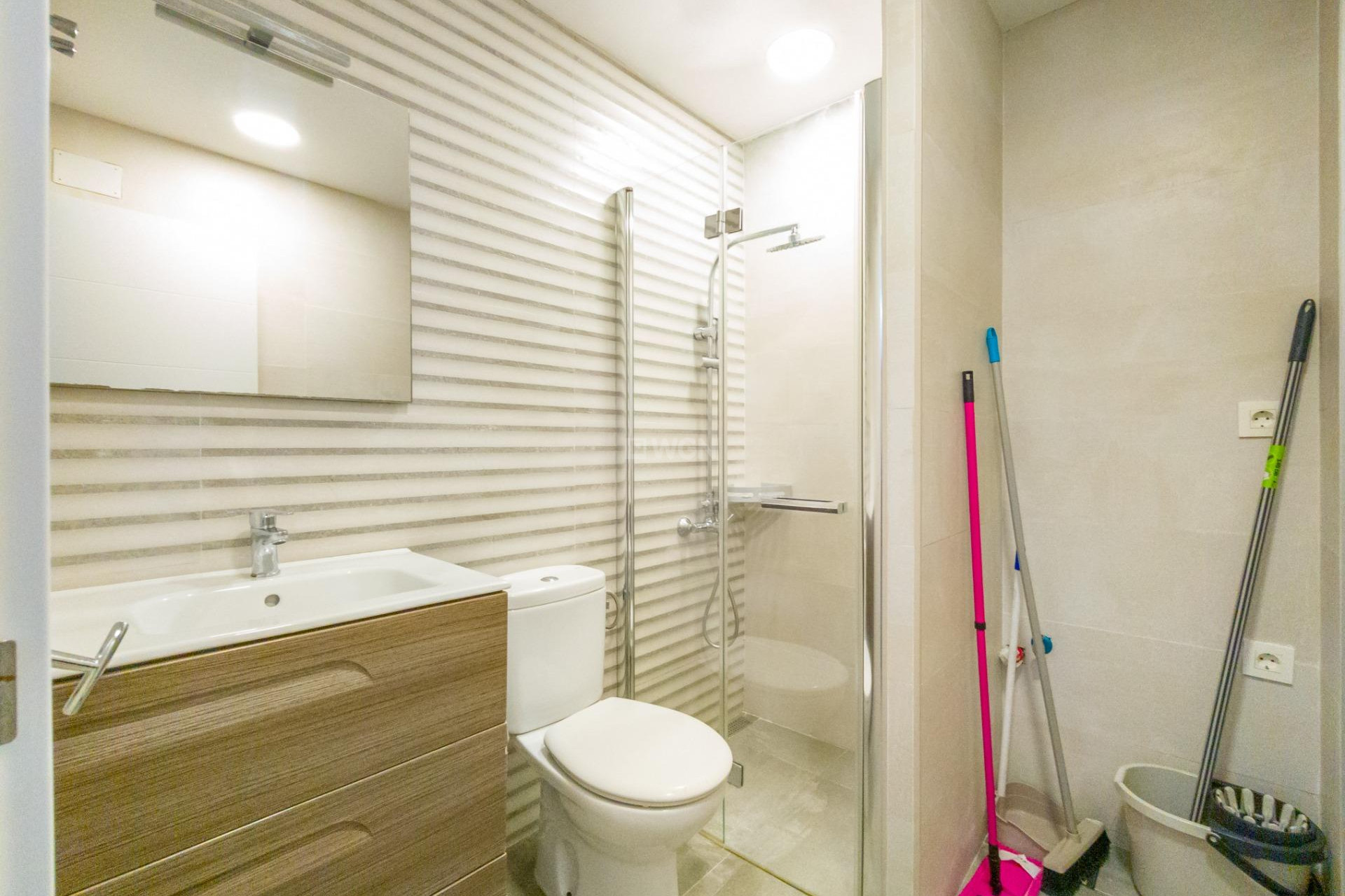 Resale - Apartment / flat - Torrevieja