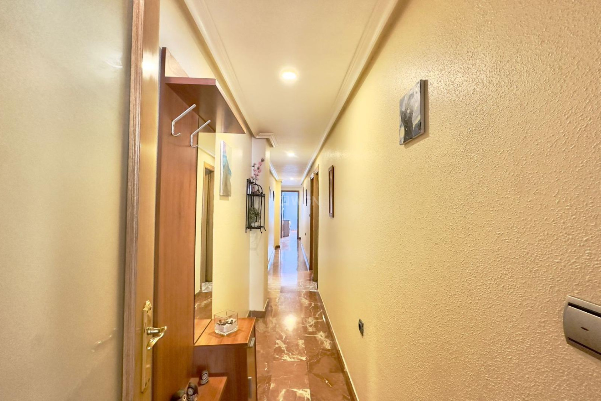 Resale - Apartment / flat - Torrevieja