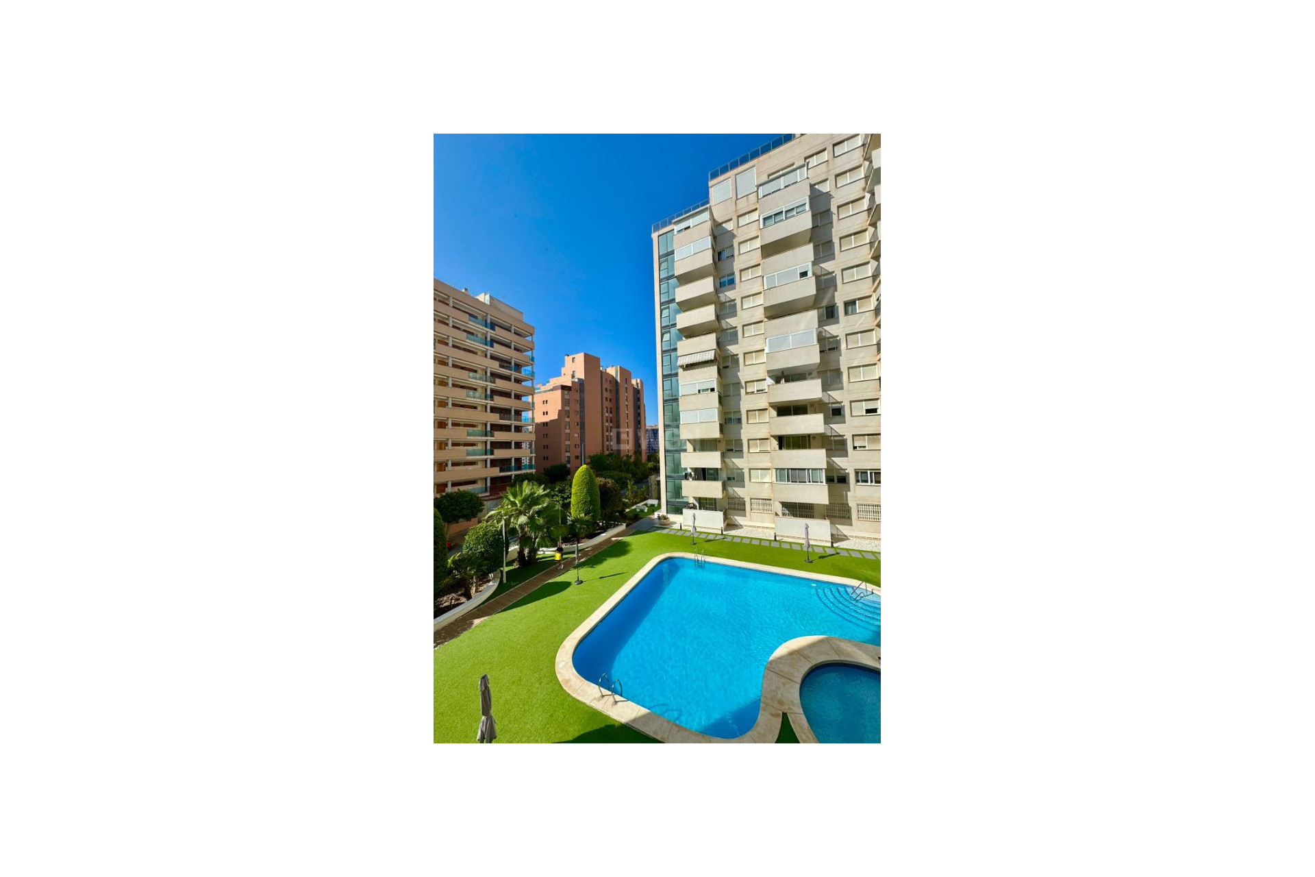 Resale - Apartment / flat - Villajoyosa - Costa Blanca