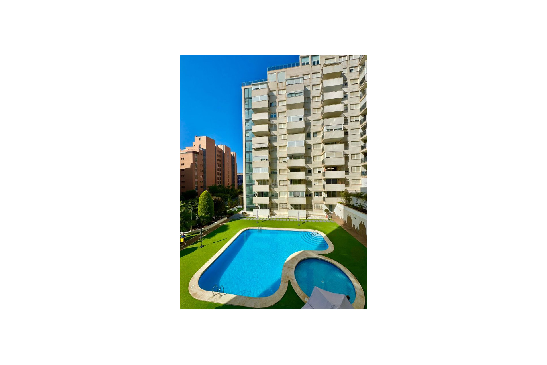 Resale - Apartment / flat - Villajoyosa - Costa Blanca