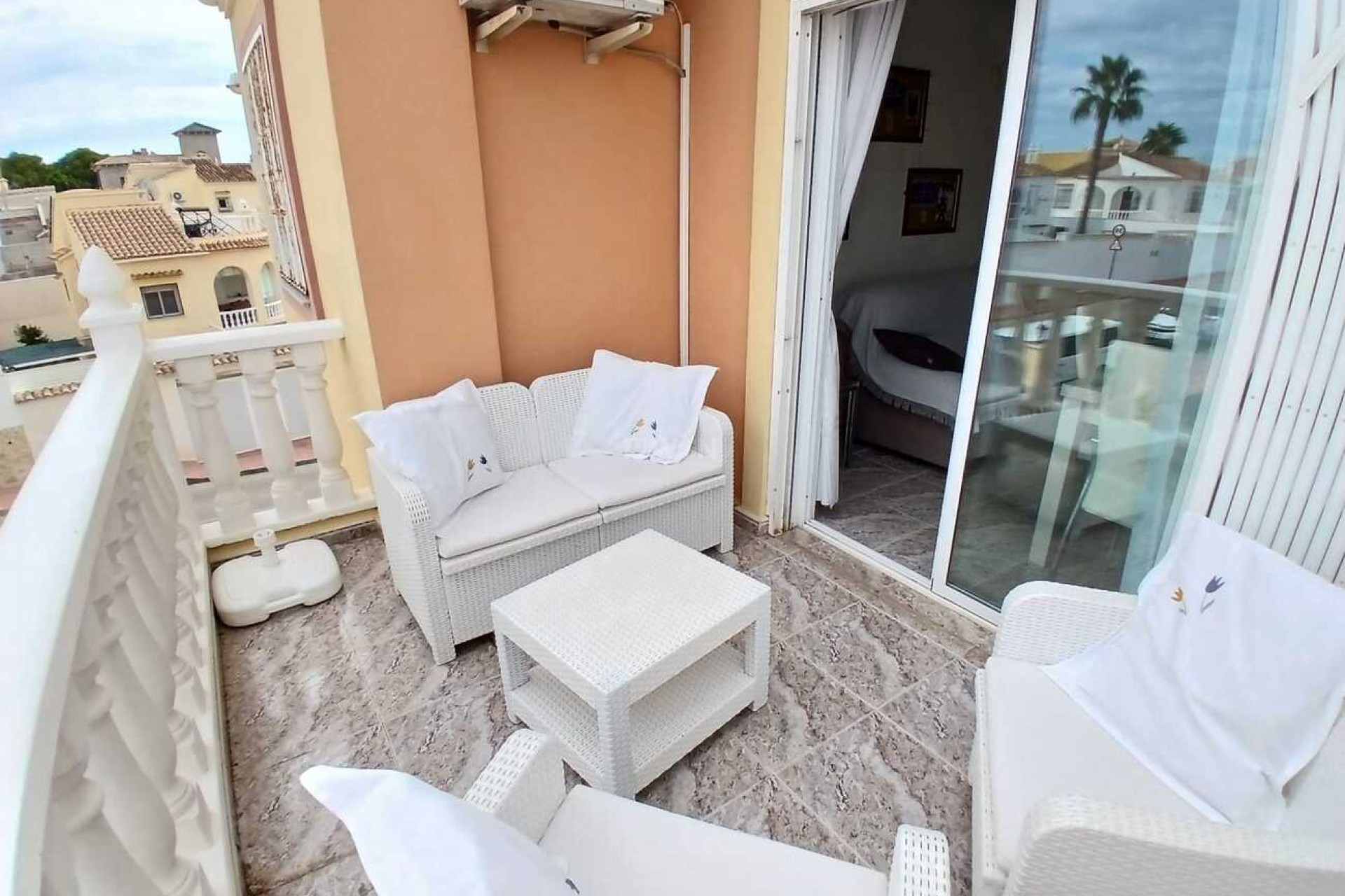 Resale - Apartment / flat - Villamartin - Costa Blanca