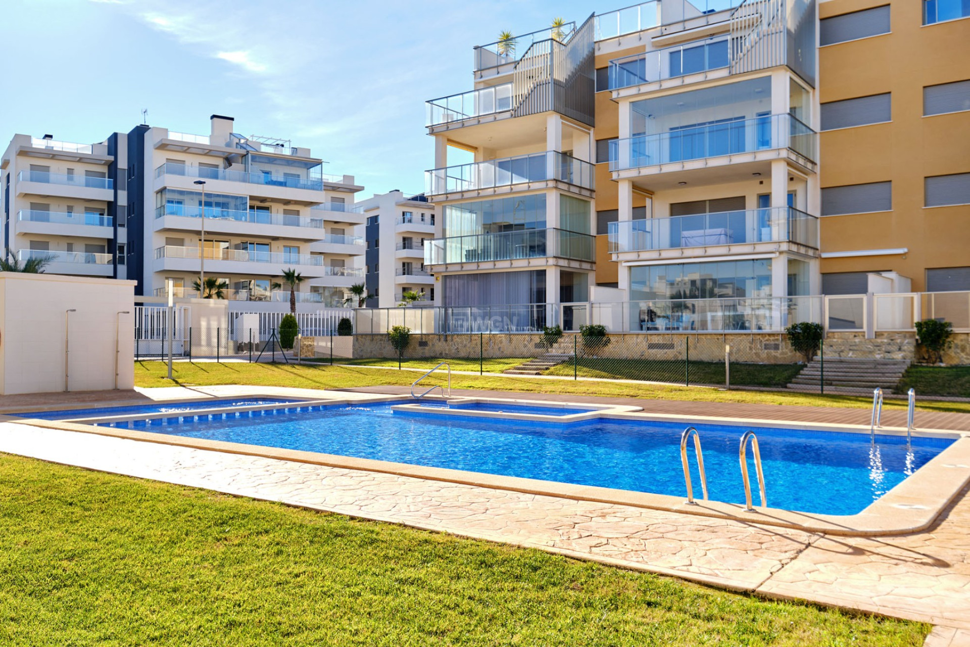 Resale - Apartment / flat - Villamartin - Costa Blanca