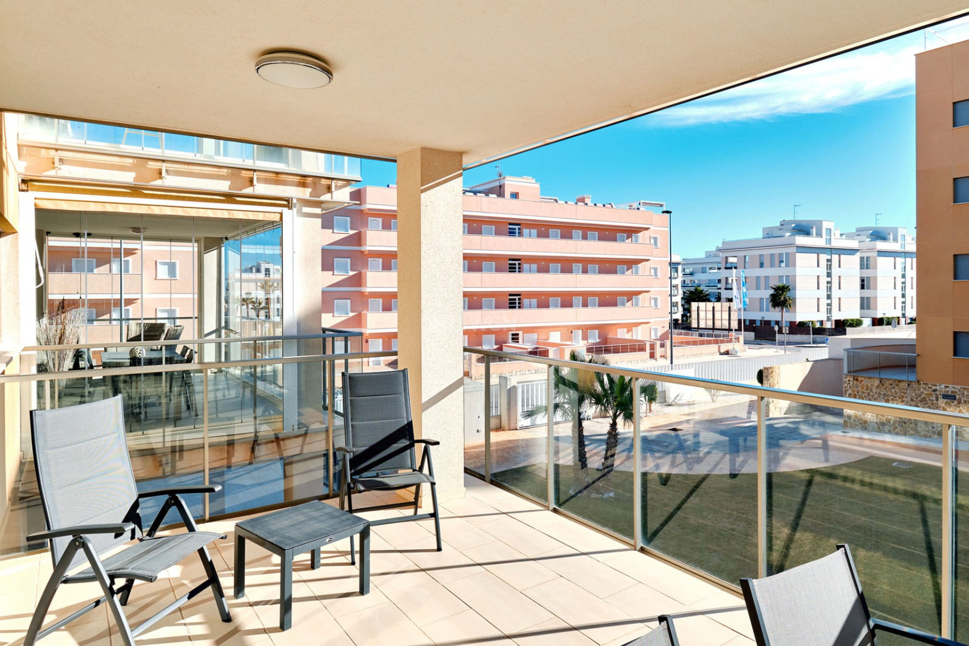 Resale - Apartment / flat - Villamartin - Costa Blanca