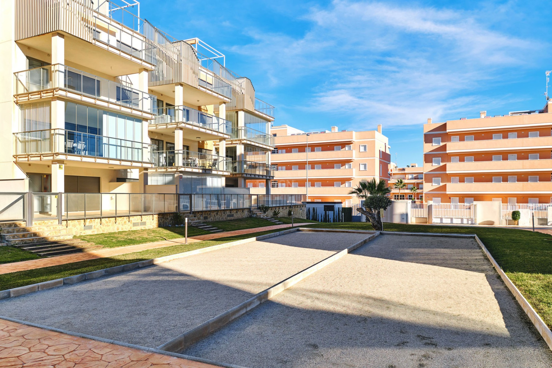 Resale - Apartment / flat - Villamartin - Costa Blanca