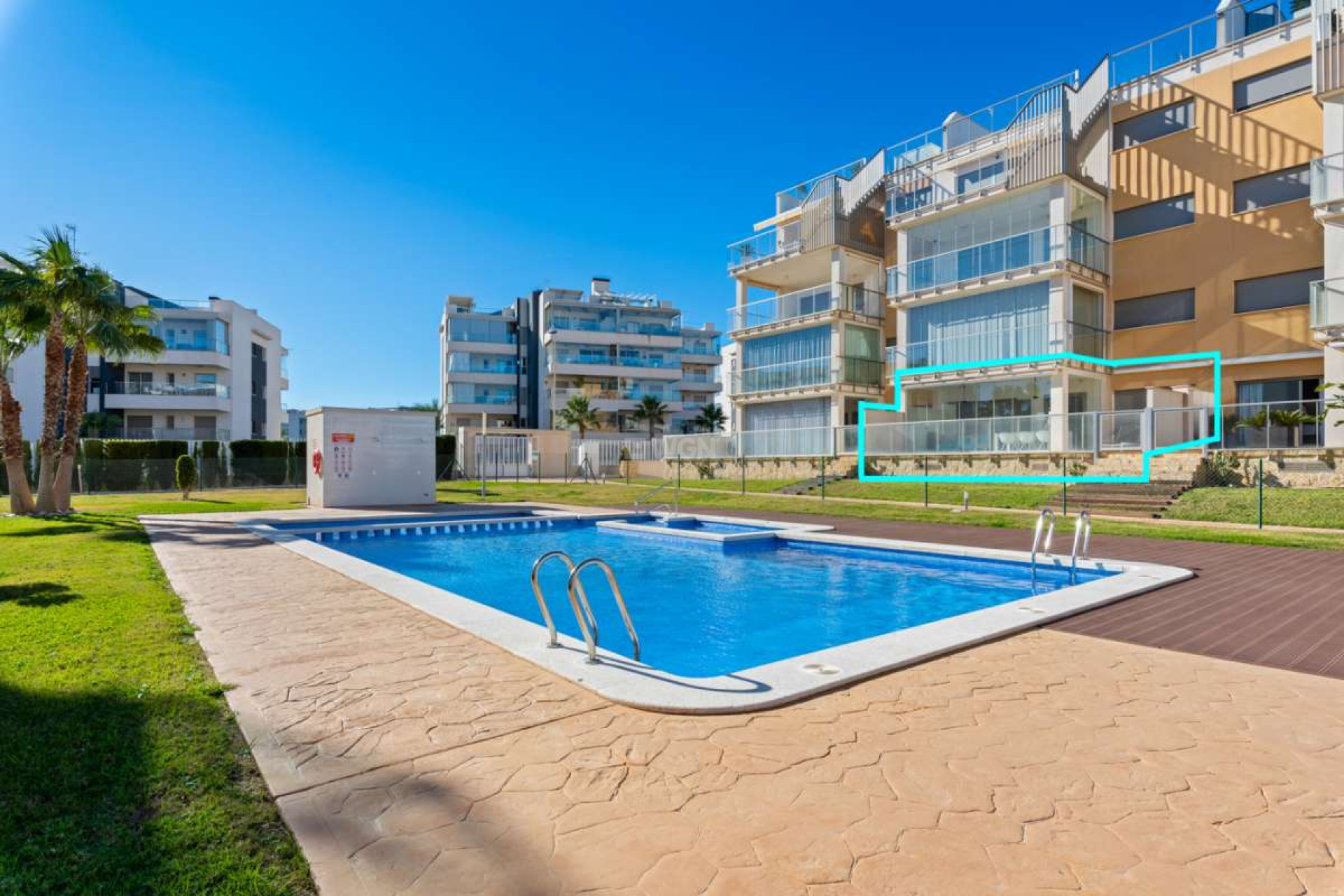 Resale - Apartment / flat - Villamartin - Costa Blanca