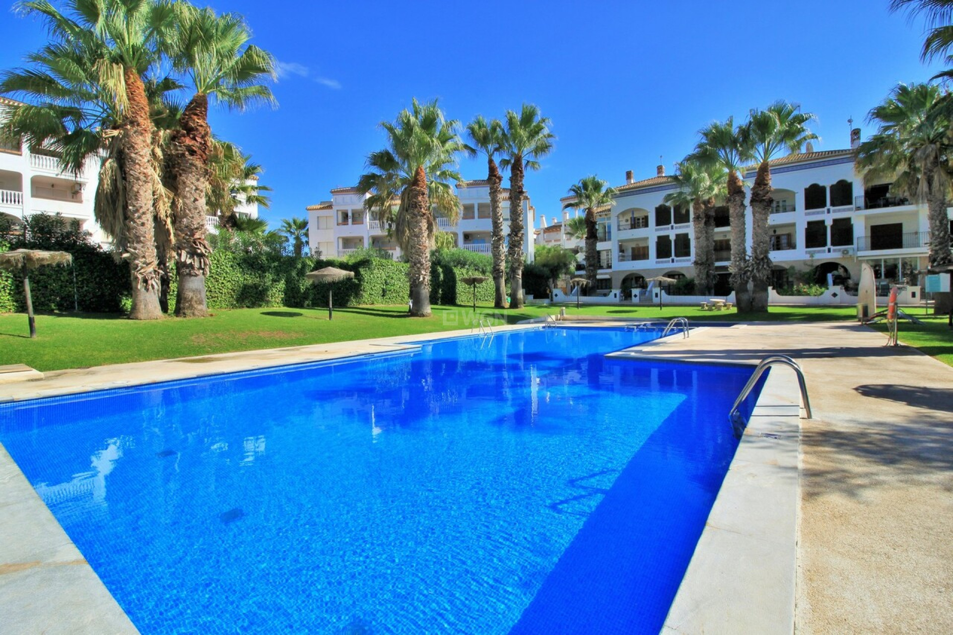 Resale - Apartment / flat - Villamartin - Costa Blanca