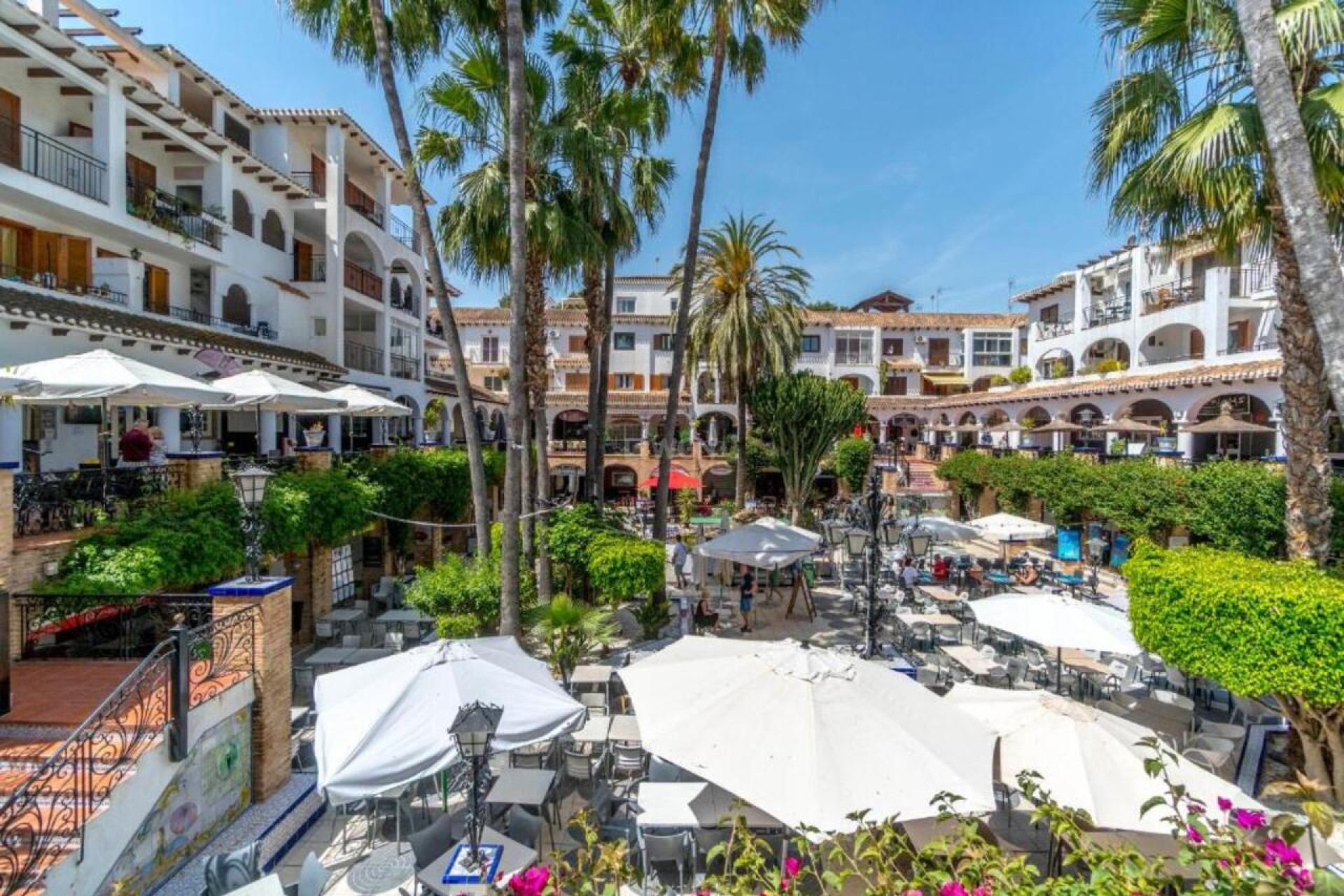 Resale - Apartment / flat - Villamartin - Costa Blanca