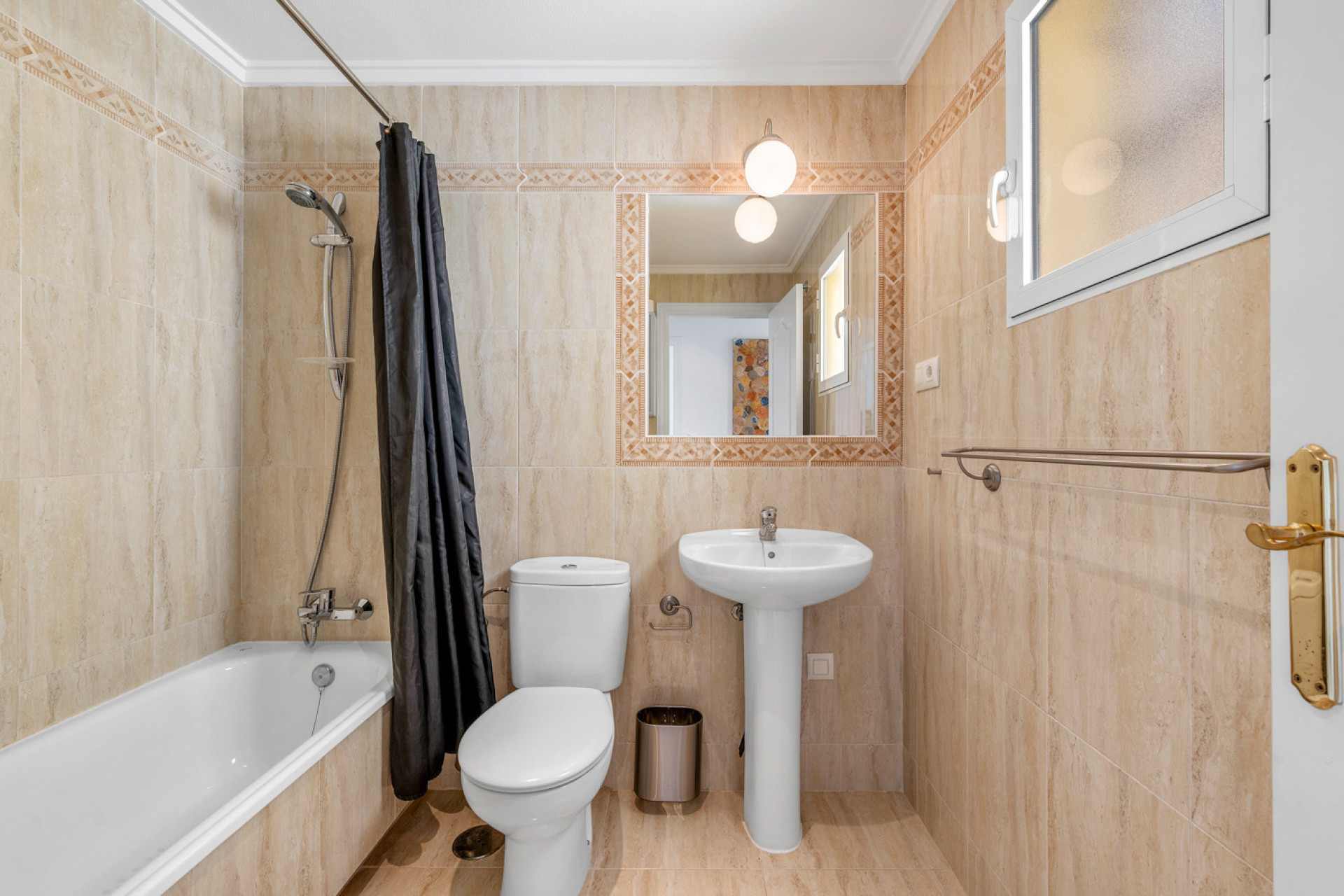 Resale - Apartment / flat - Villamartin - Costa Blanca