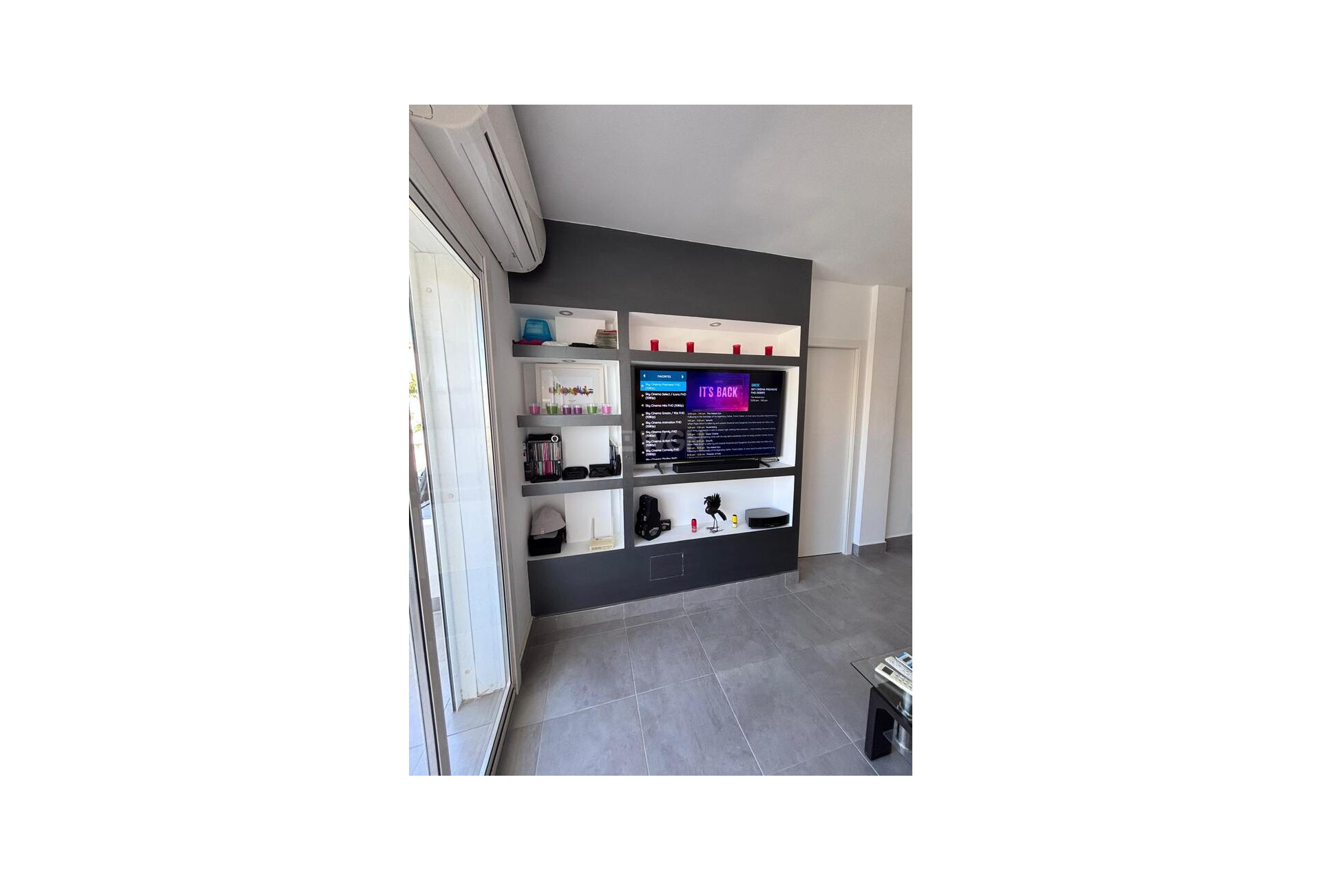 Resale - Apartment / flat - Villamartin - Costa Blanca