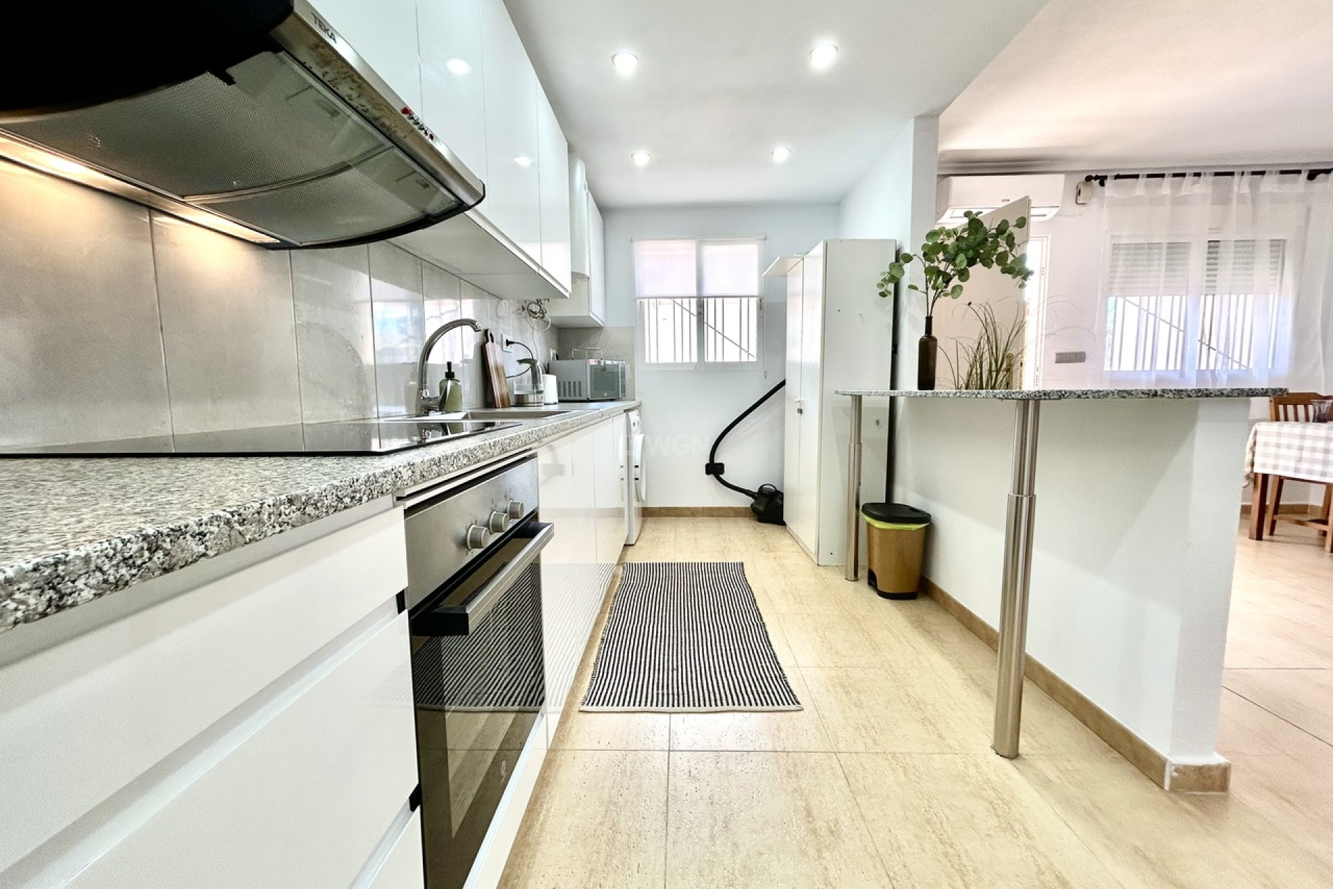 Resale - Apartment / flat - Villamartin - Costa Blanca