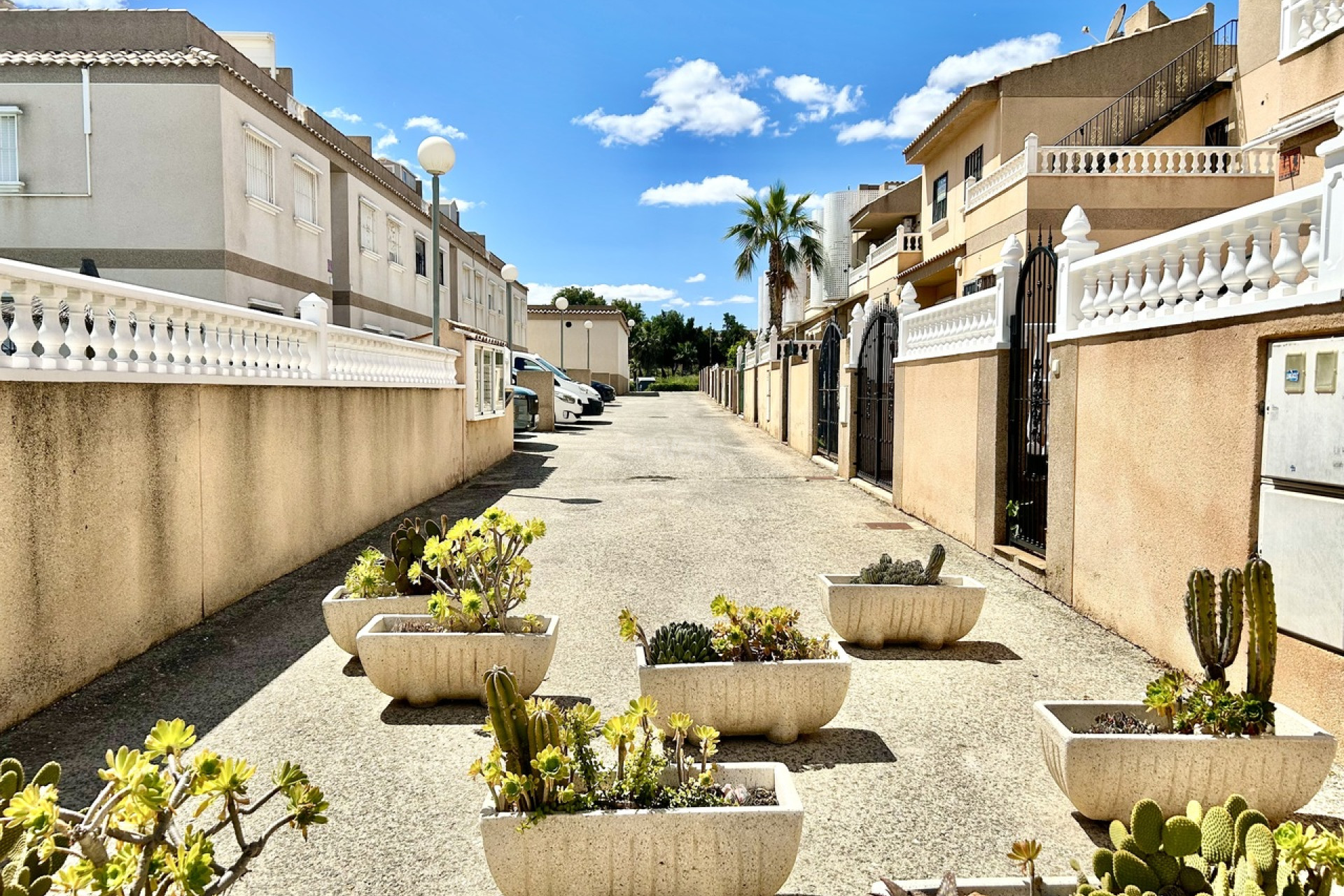 Resale - Apartment / flat - Villamartin - Costa Blanca