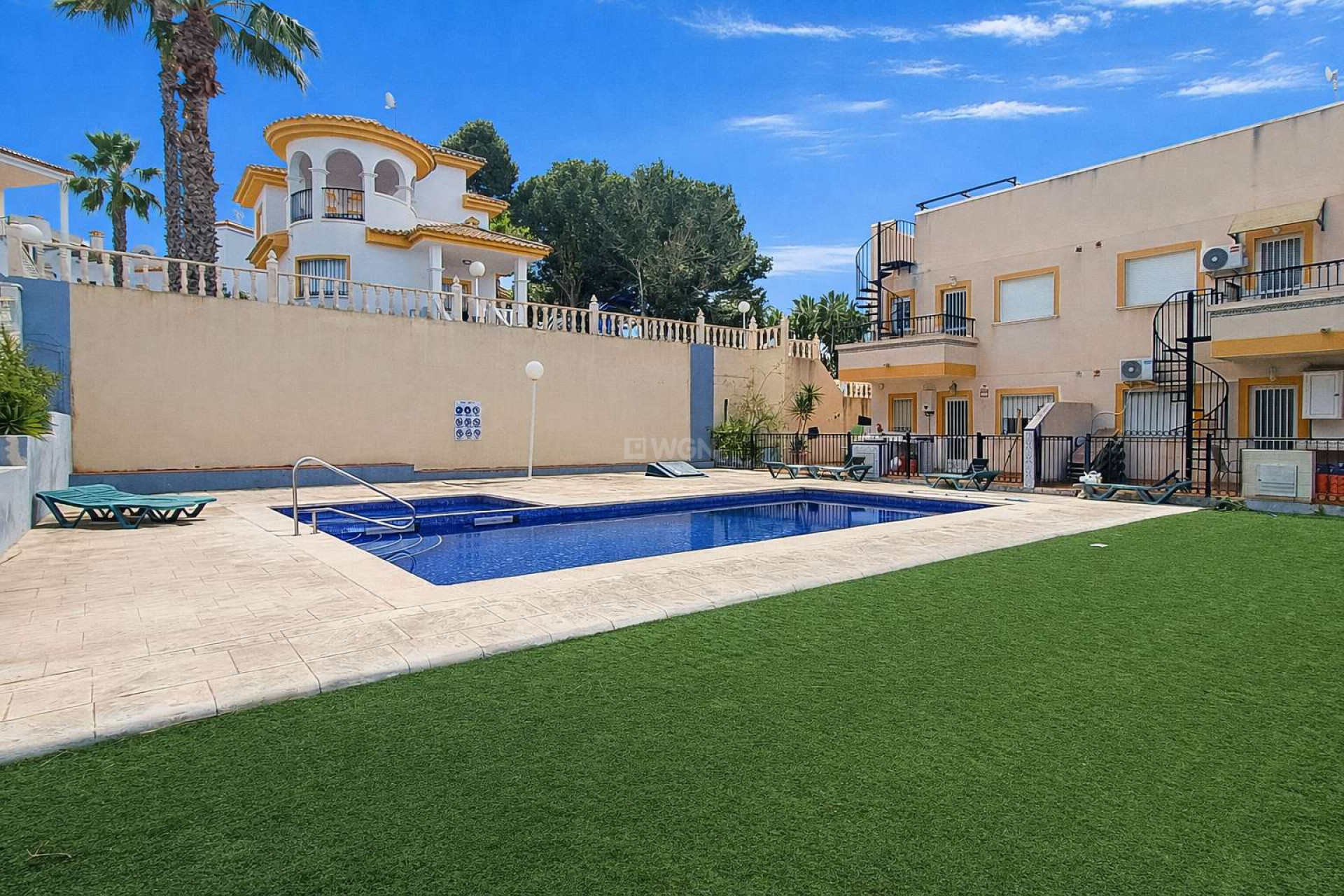 Resale - Apartment / flat - Villamartin - Costa Blanca